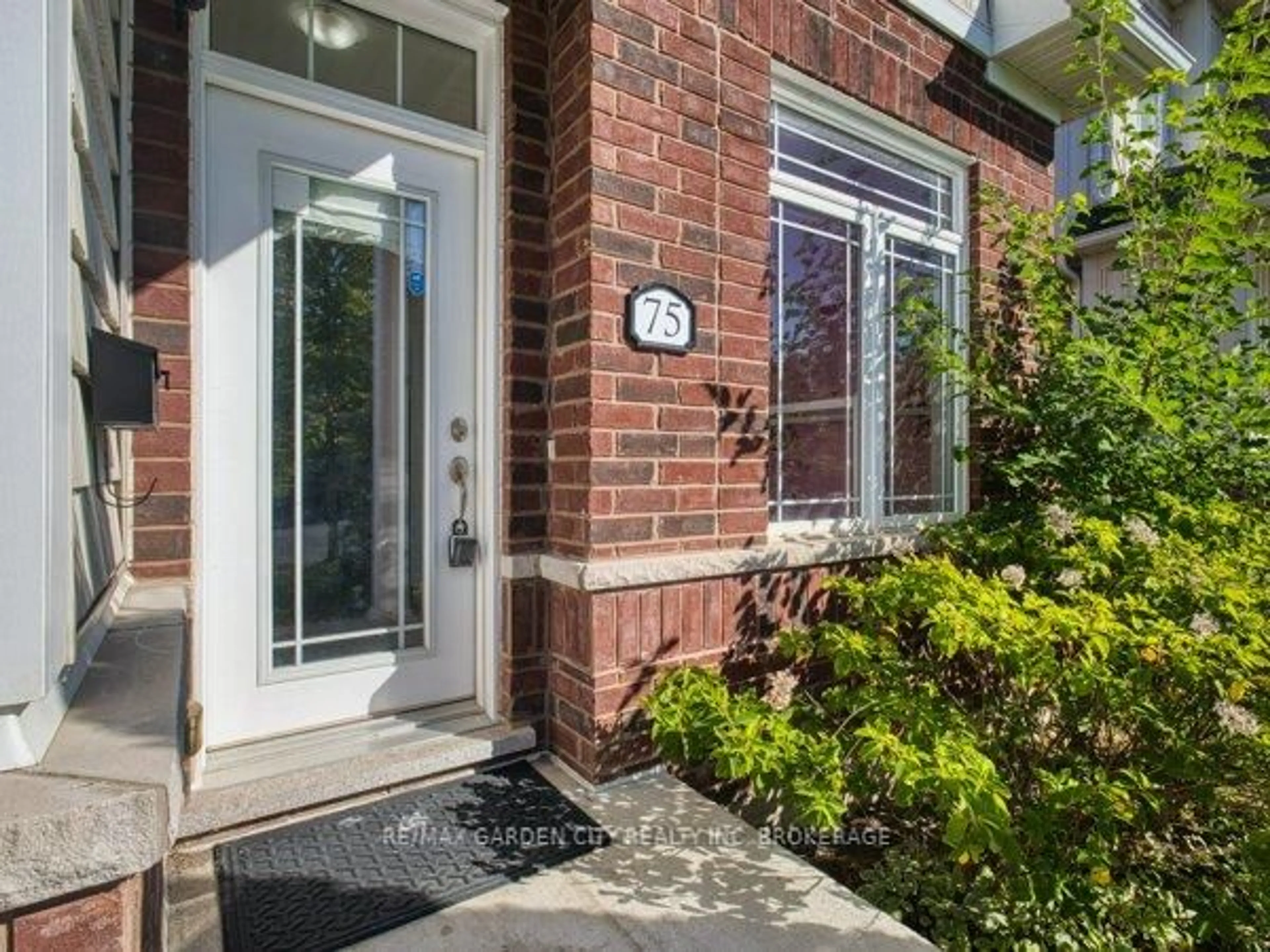 Home with brick exterior material, street for 75 Cannery Dr, Niagara-on-the-Lake Ontario L0S 1J1