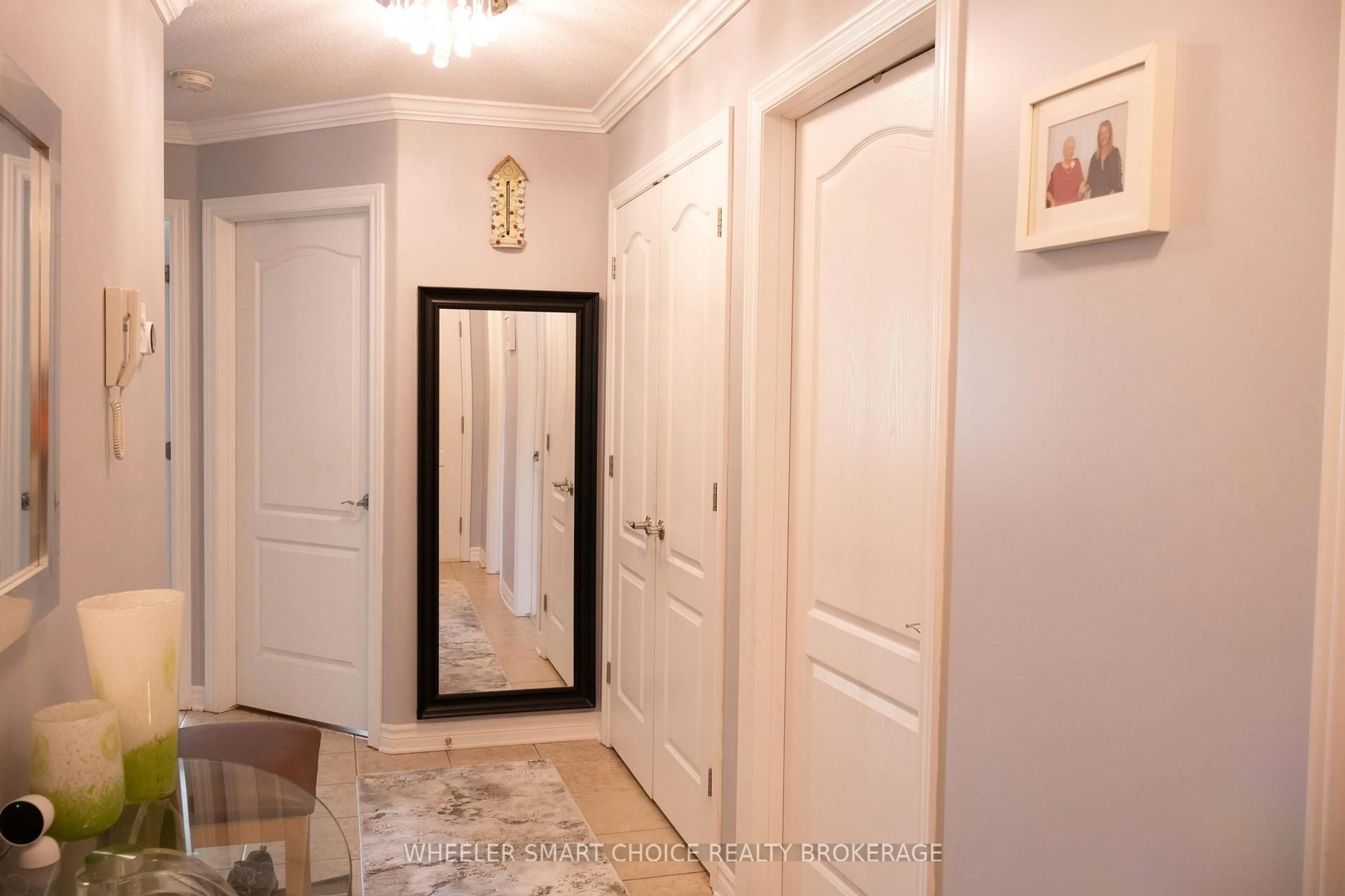 Indoor foyer for 775 Brefeuf St #206, Casselman Ontario K0A 1M0