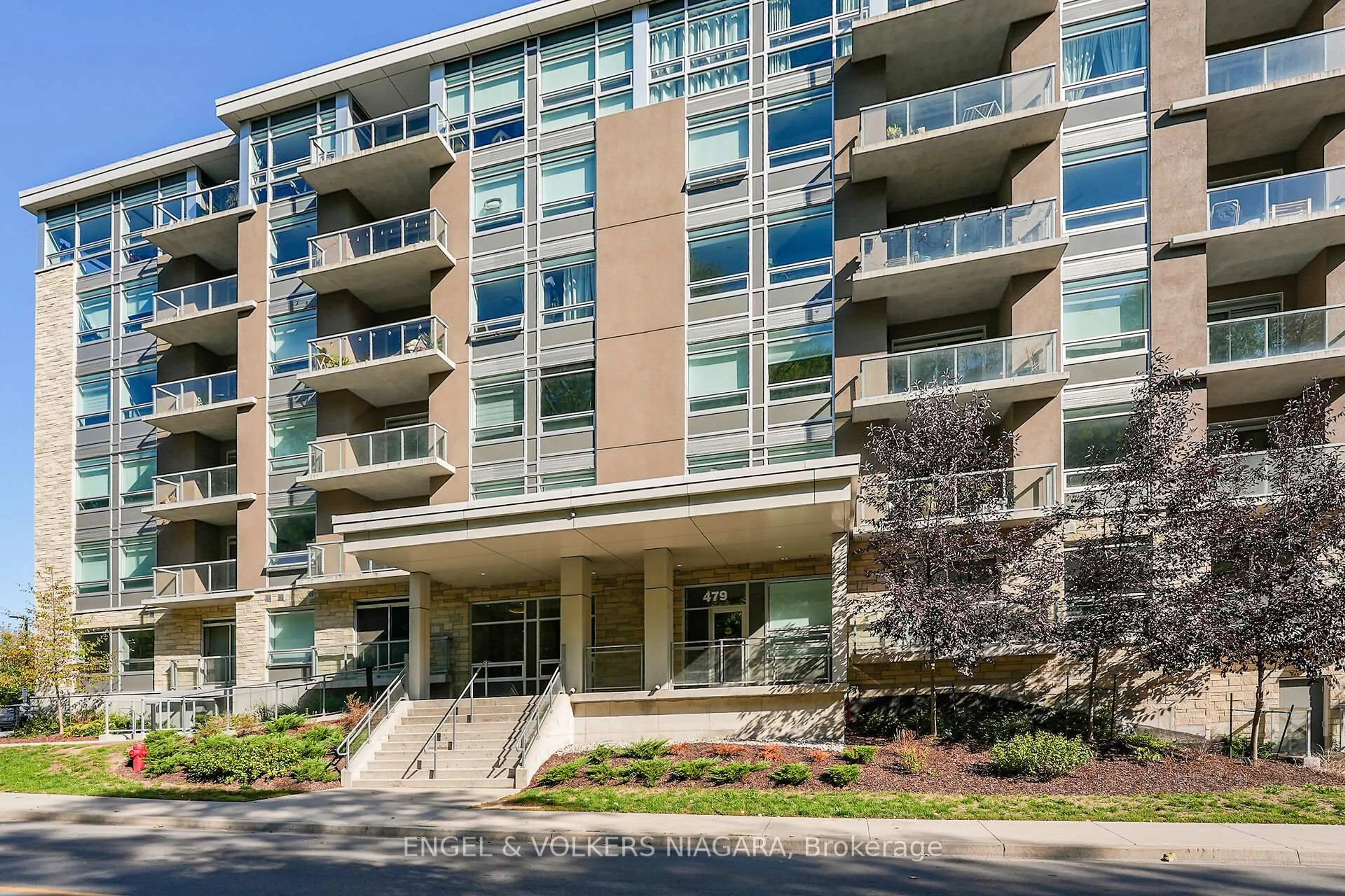 Unknown for 479 Charlton Ave #106, Hamilton Ontario L8N 0B4