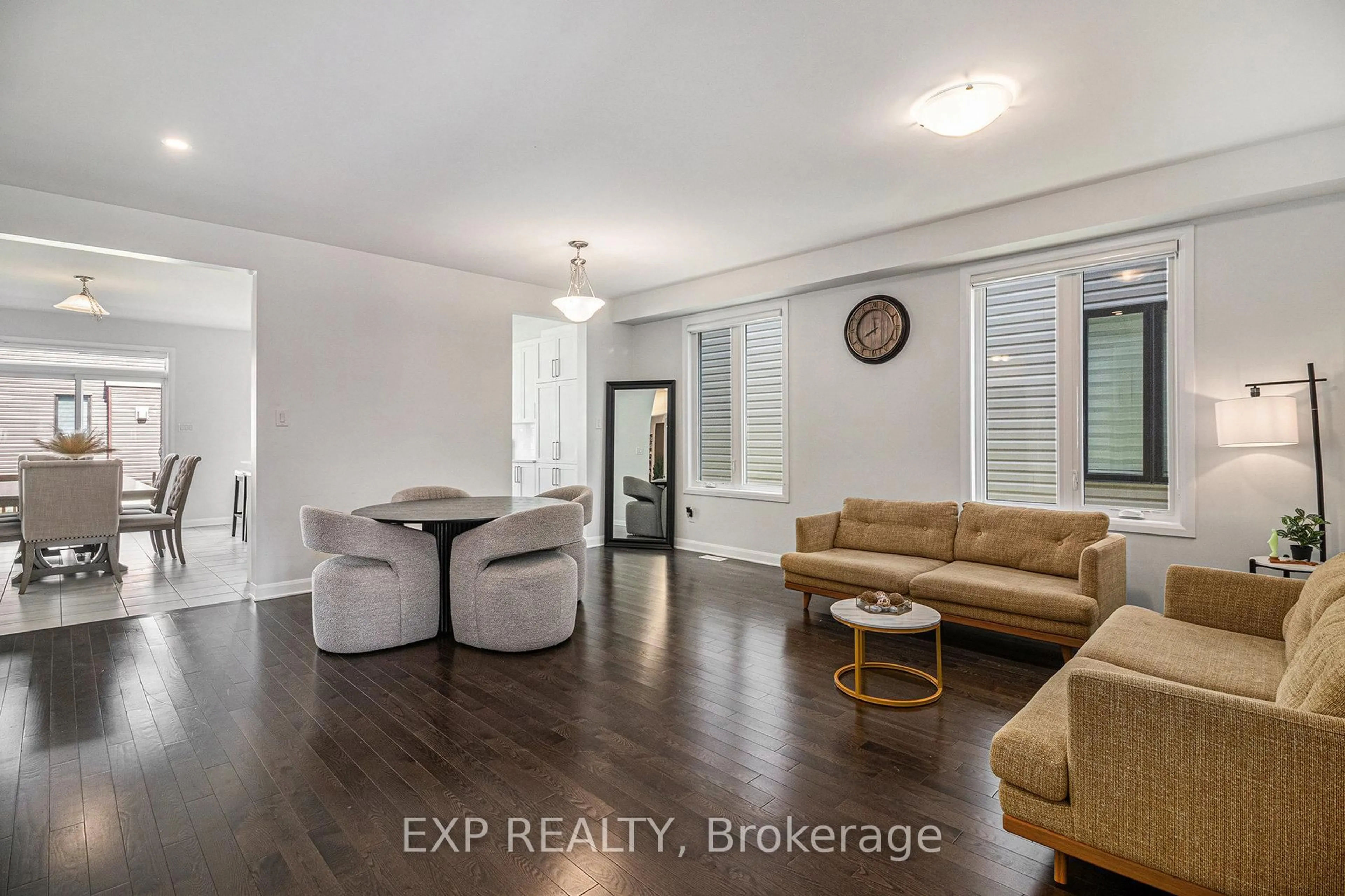 Living room with furniture, wood/laminate floor for 615 IDYLLIC Terr, Ottawa Ontario K4A 5N9