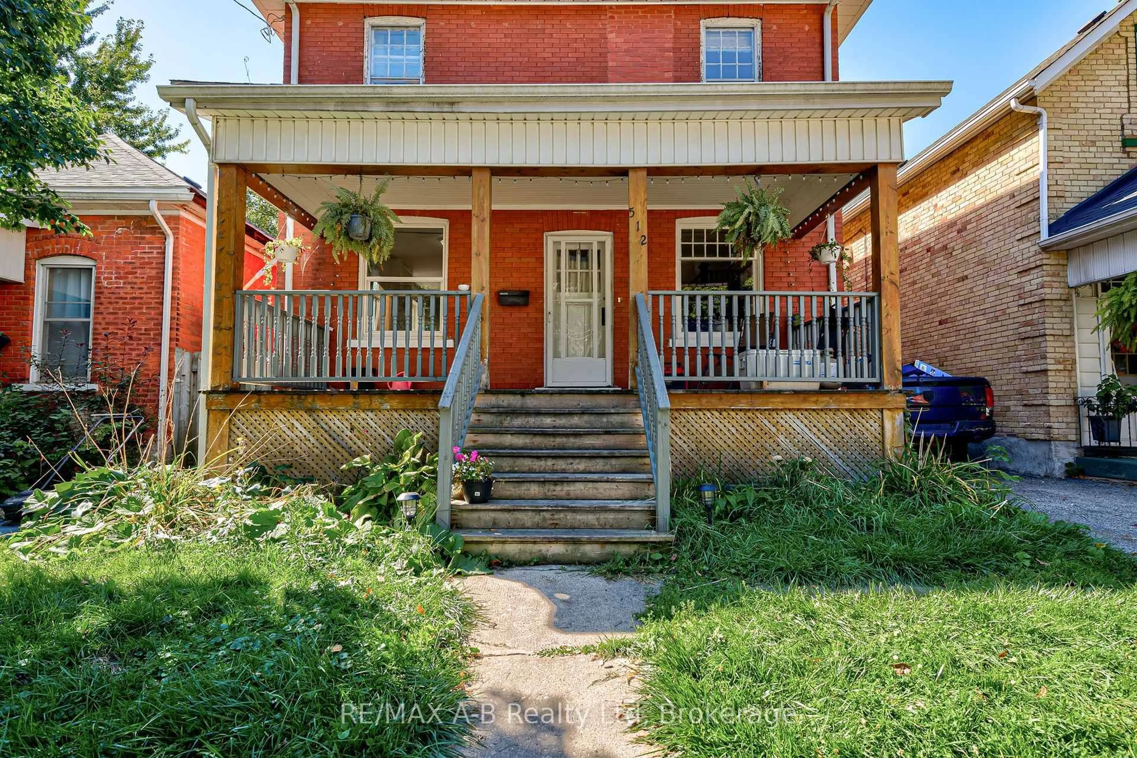 Unknown for 512 Downie St, Stratford Ontario N5A 1Y2