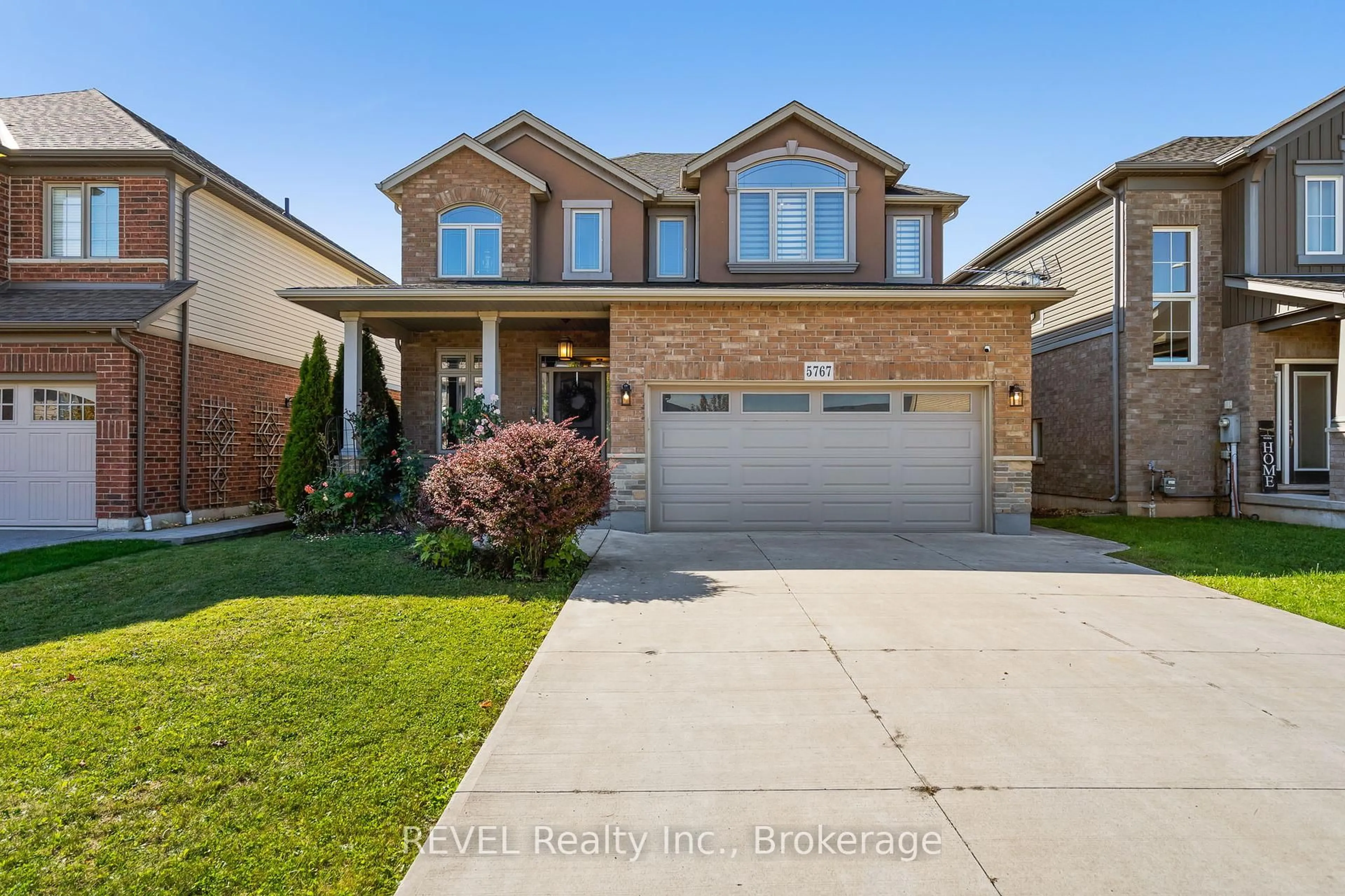 Home with brick exterior material, street for 5767 Osprey Ave, Niagara Falls Ontario L2H 0G2