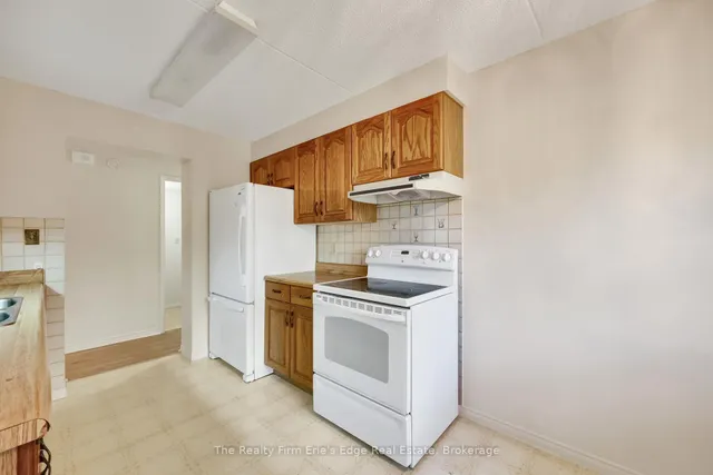 75 Bridge St #206, Tillsonburg 5