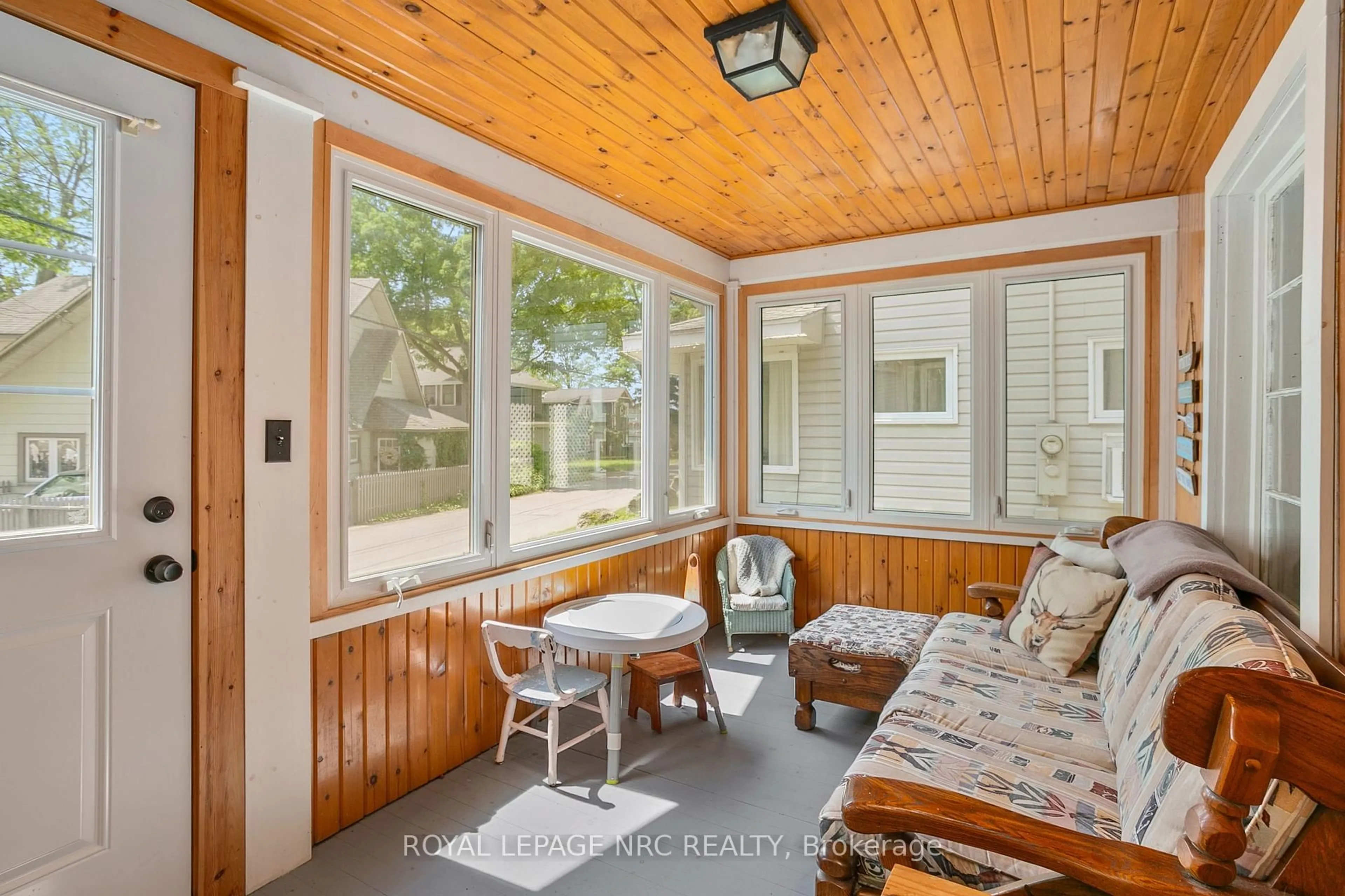 Patio, street for 3786 Terrace Lane, Fort Erie Ontario L0S 1B0