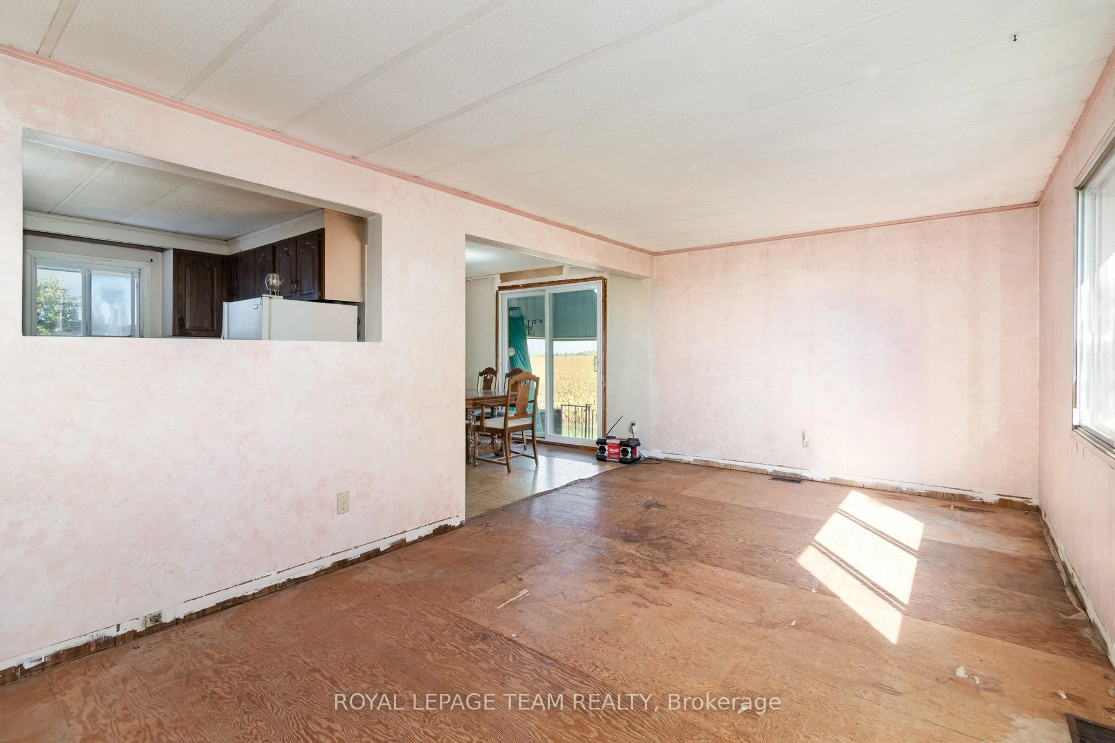 A pic of a room for 12121 Liscumb Rd, North Dundas Ontario K0C 2K0