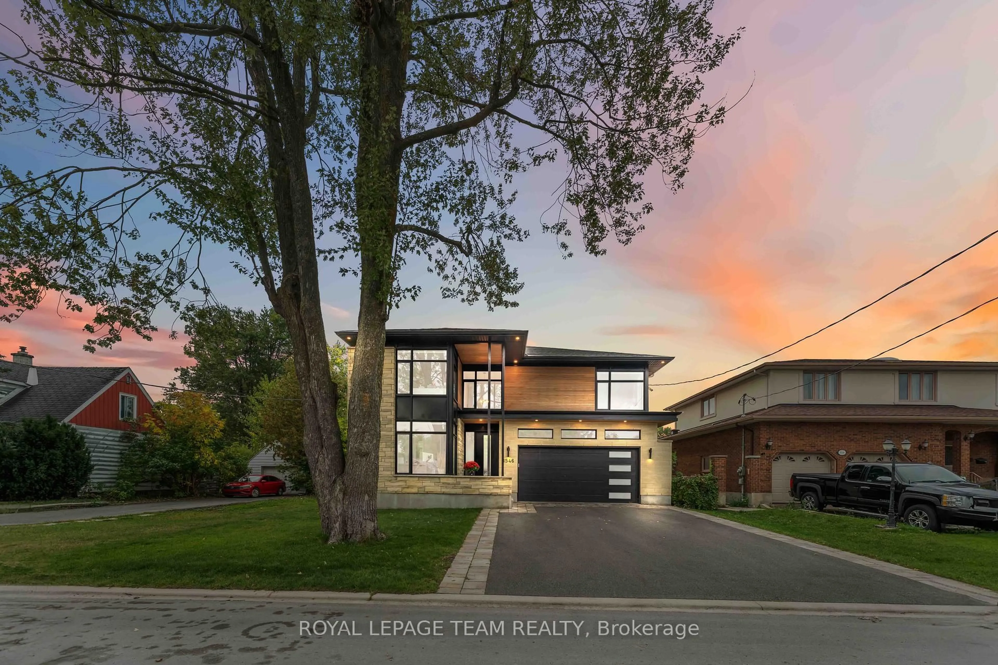 Home with brick exterior material, street for 1546 Claymor Ave, Ottawa Ontario K2C 1T1