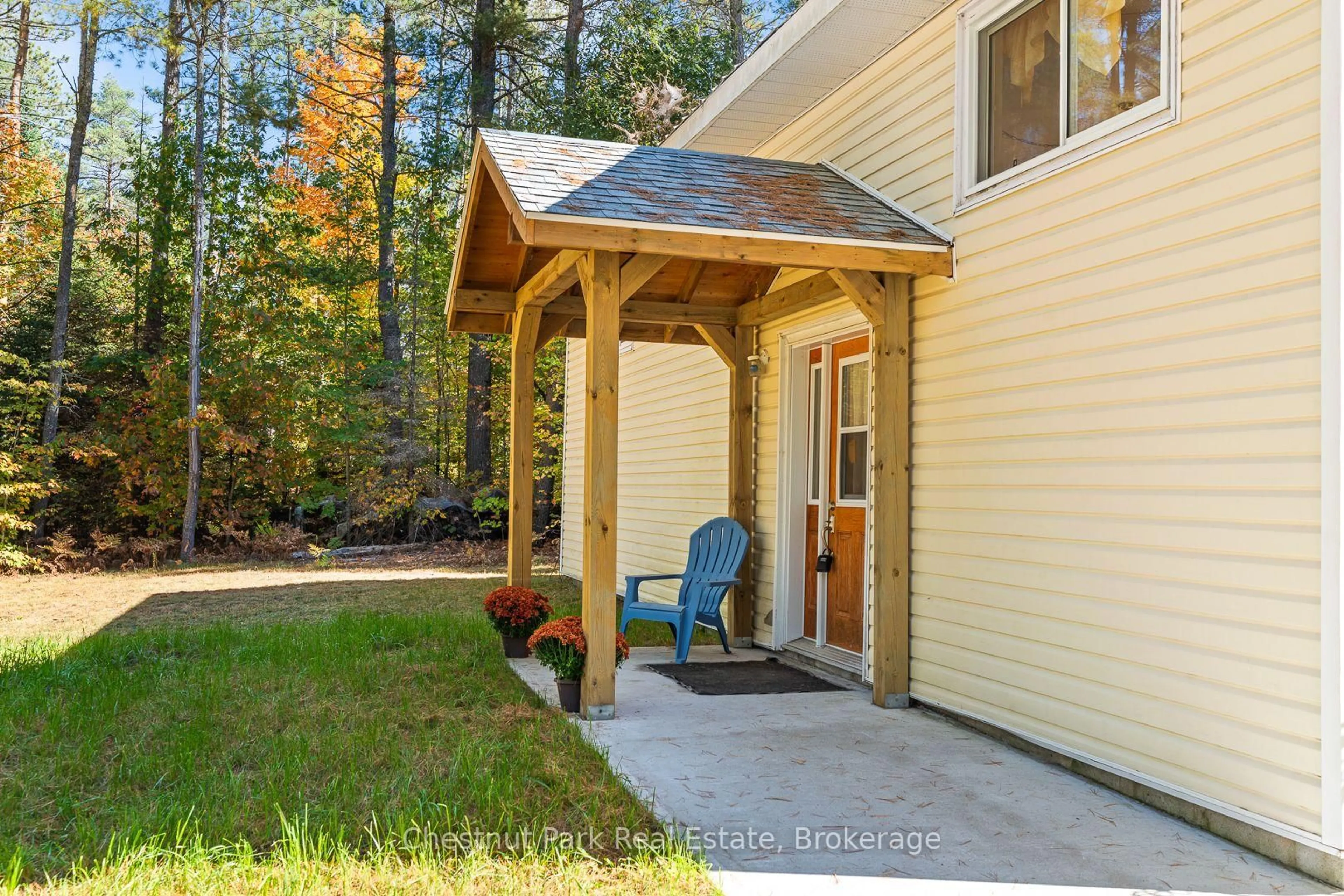 Patio, unknown for 2830 Etwell Rd, Huntsville Ontario P1H 2J2