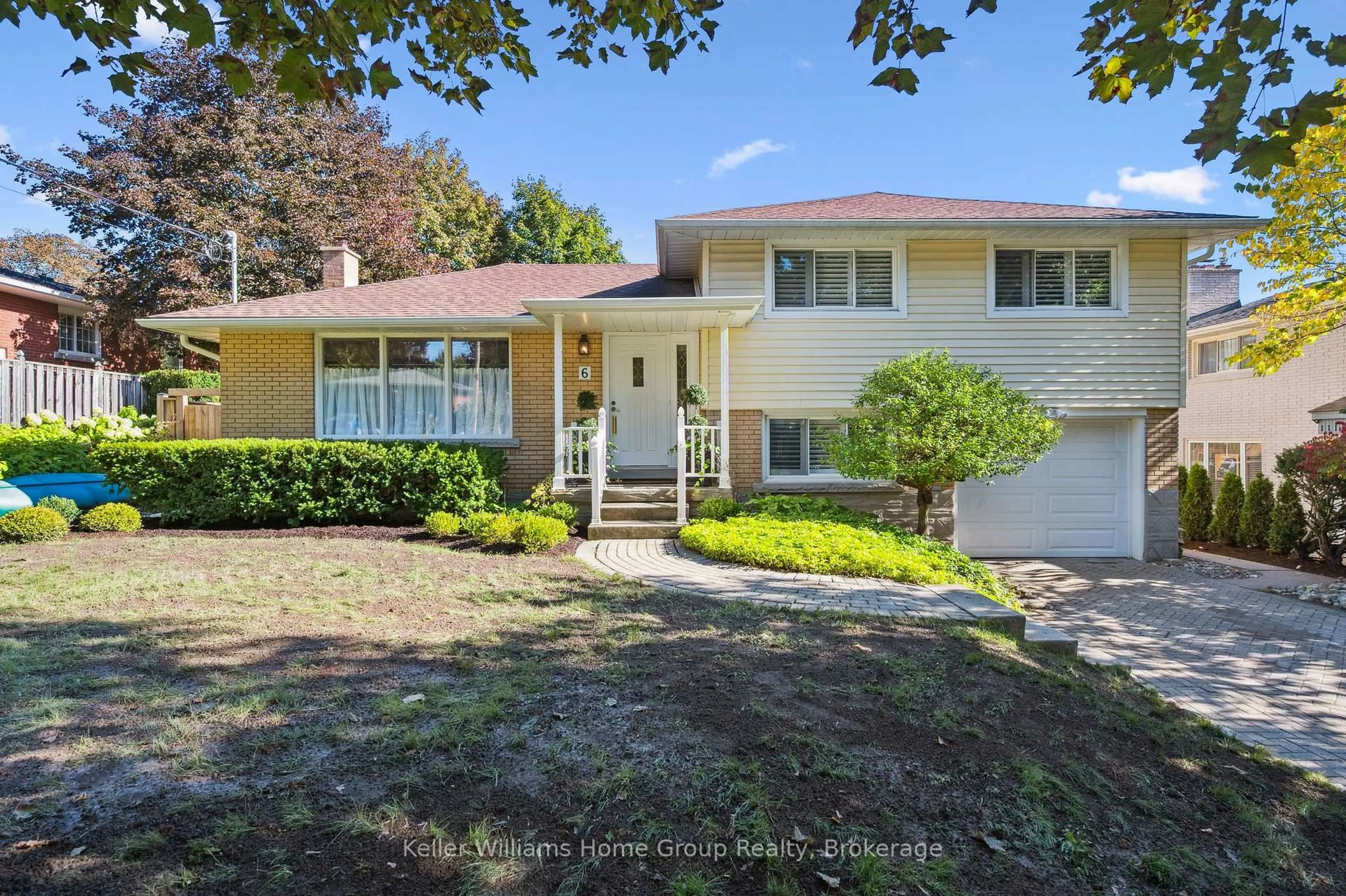 Home with vinyl exterior material, street for 6 Kimberley Dr, Guelph Ontario N1H 1L2