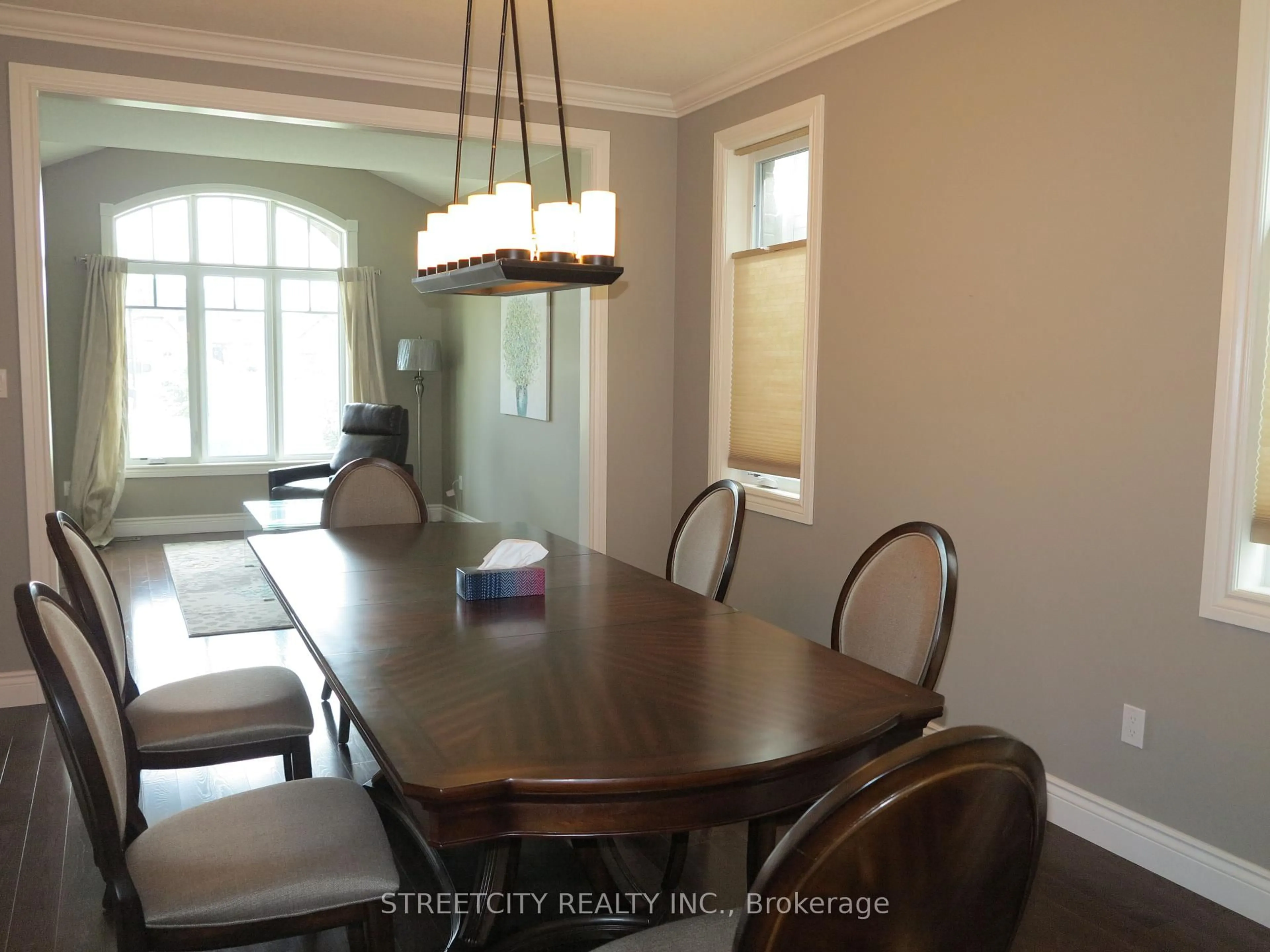 Dining room, unknown for 1939 BALLYMOTE Ave, London North Ontario N5X 0J6