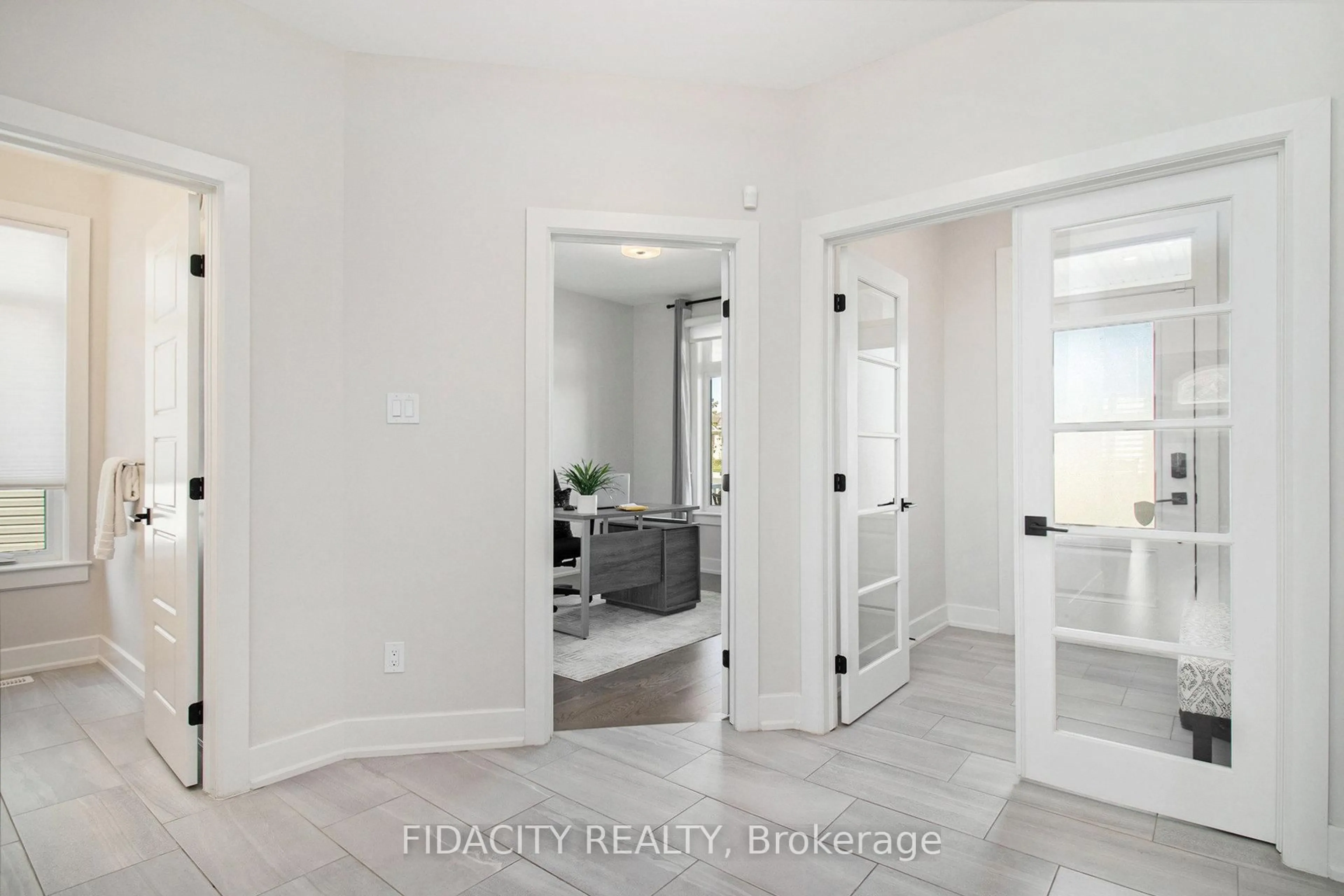 Indoor entryway for 250 Maygrass Way, Ottawa Ontario K2S 2K9