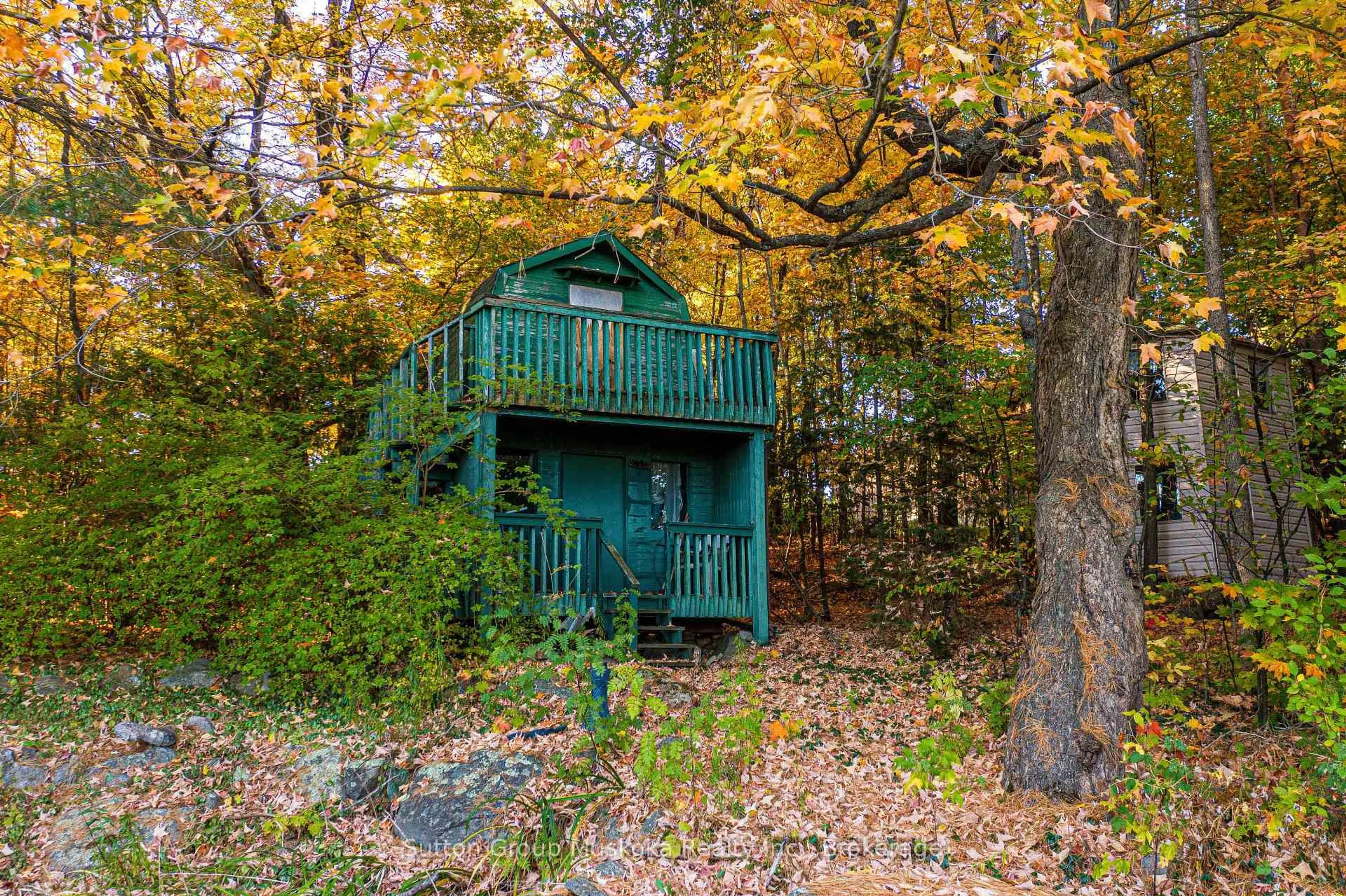 Shed for 7 Glenwood Dr, Huntsville Ontario P1H 1B8