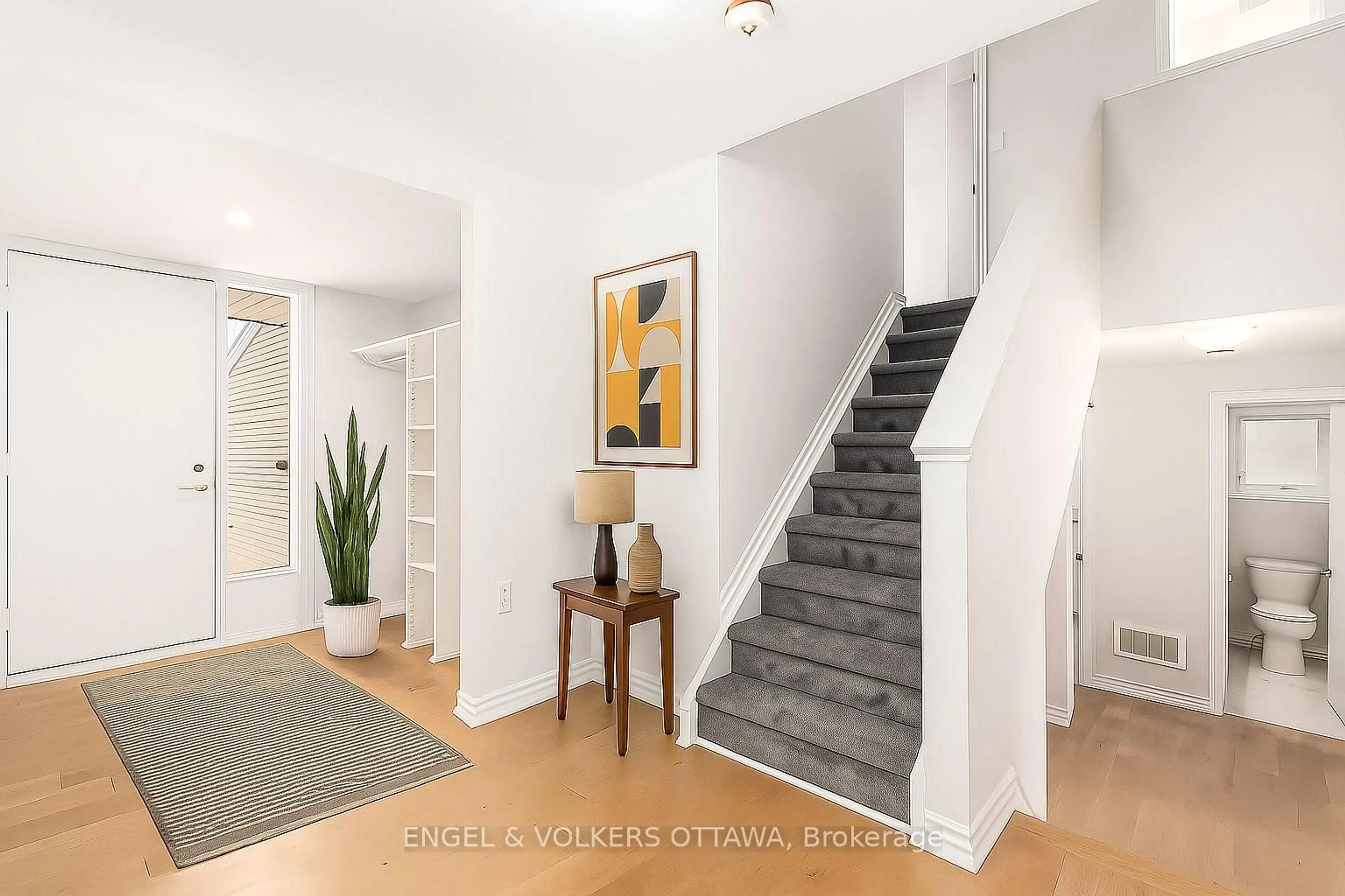 Unknown for 123 Tripp Cres, Ottawa Ontario K2J 1M5