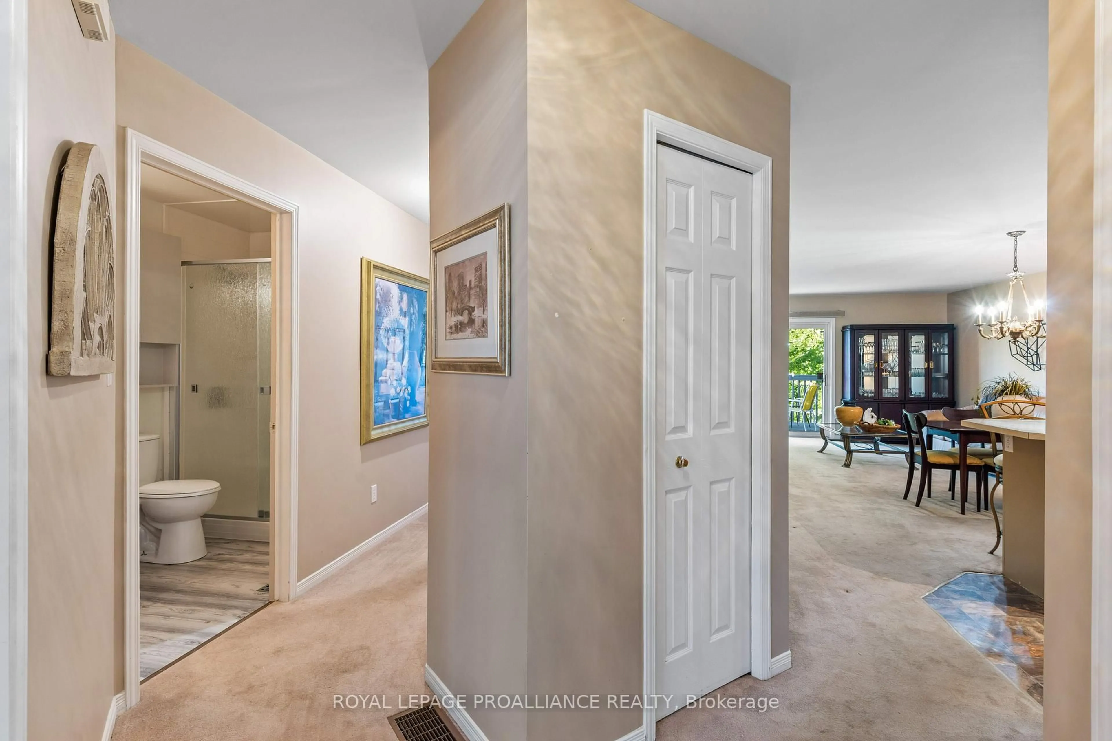 Indoor entryway for 31 Wilmot Young Pl, Brockville Ontario K6V 7H5