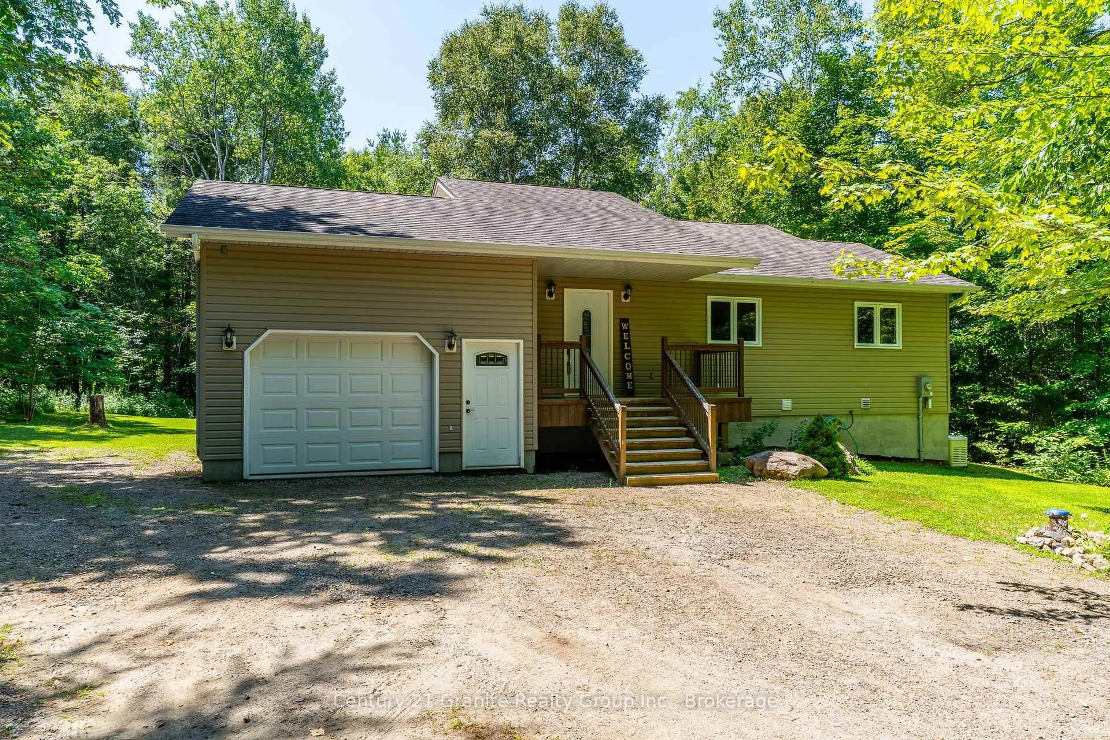 A pic from outside/outdoor area/front of a property/back of a property/a pic from drone, street for 1012 Redner Rd, Algonquin Highlands Ontario K0M 1S0
