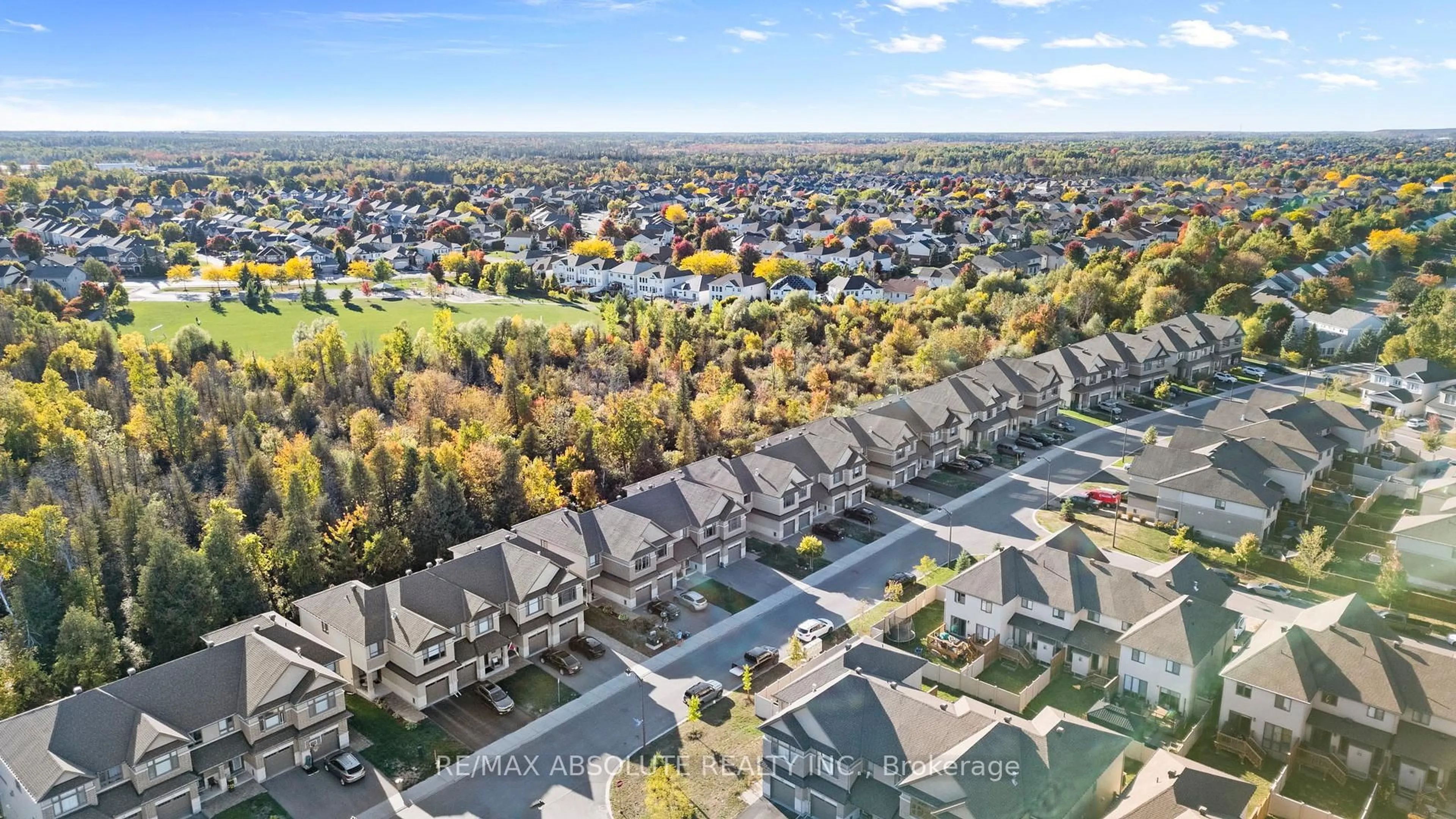 A pic from outside/outdoor area/front of a property/back of a property/a pic from drone, street for 90 Porter St, Stittsville Ontario K2S 2L8