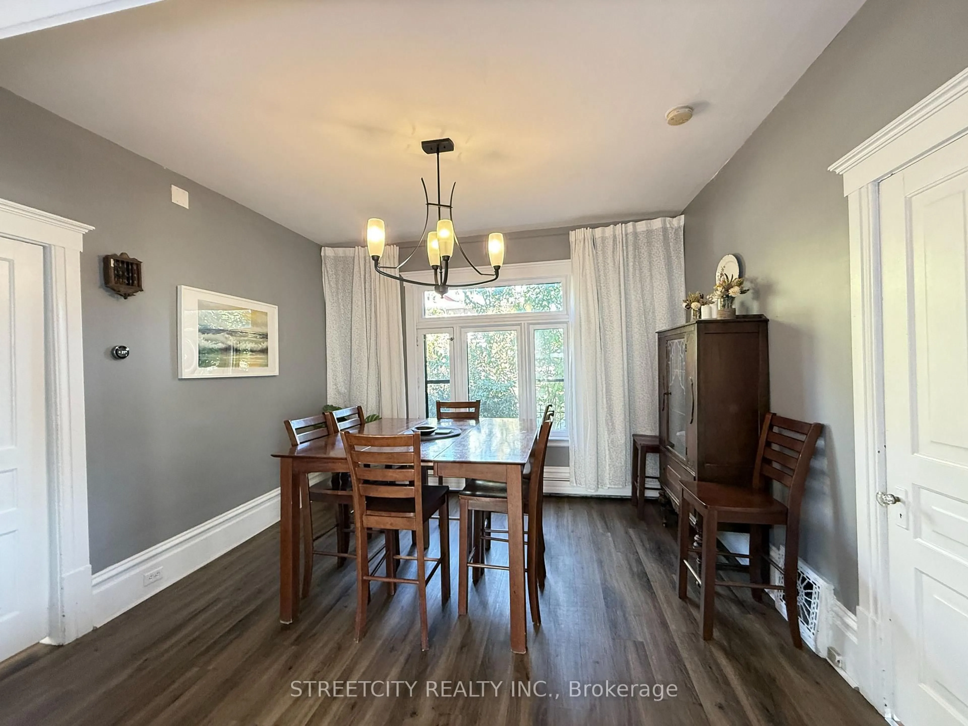 Dining room, wood/laminate floor for 204 London Rd, Sarnia Ontario N7T 4V5