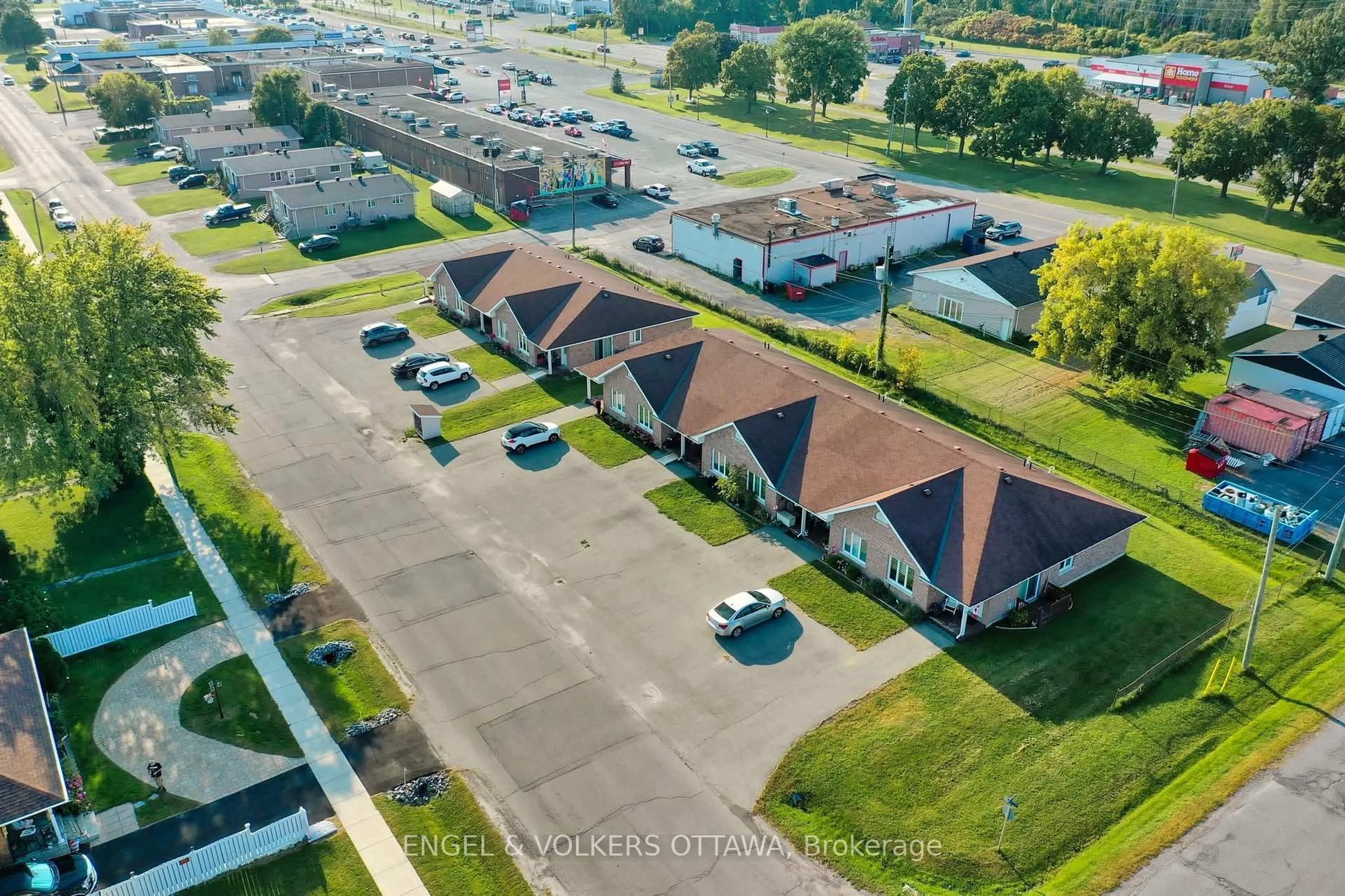 A pic from outside/outdoor area/front of a property/back of a property/a pic from drone, street for 50 Fifth St ##F, South Dundas Ontario K0C 1X0