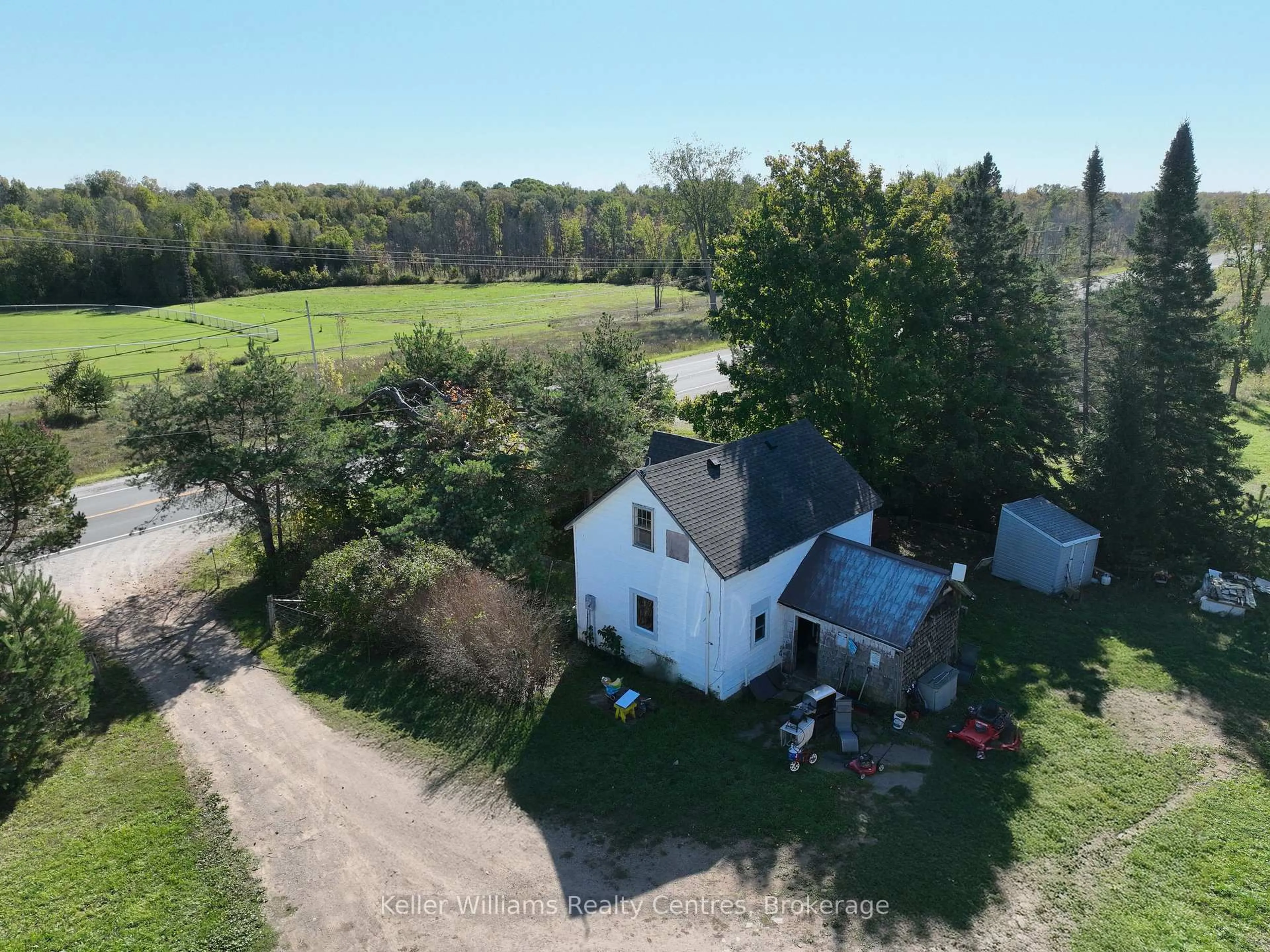 A pic from outside/outdoor area/front of a property/back of a property/a pic from drone, unknown for 19528 Highway 6, South Bruce Peninsula Ontario N0H 2T0