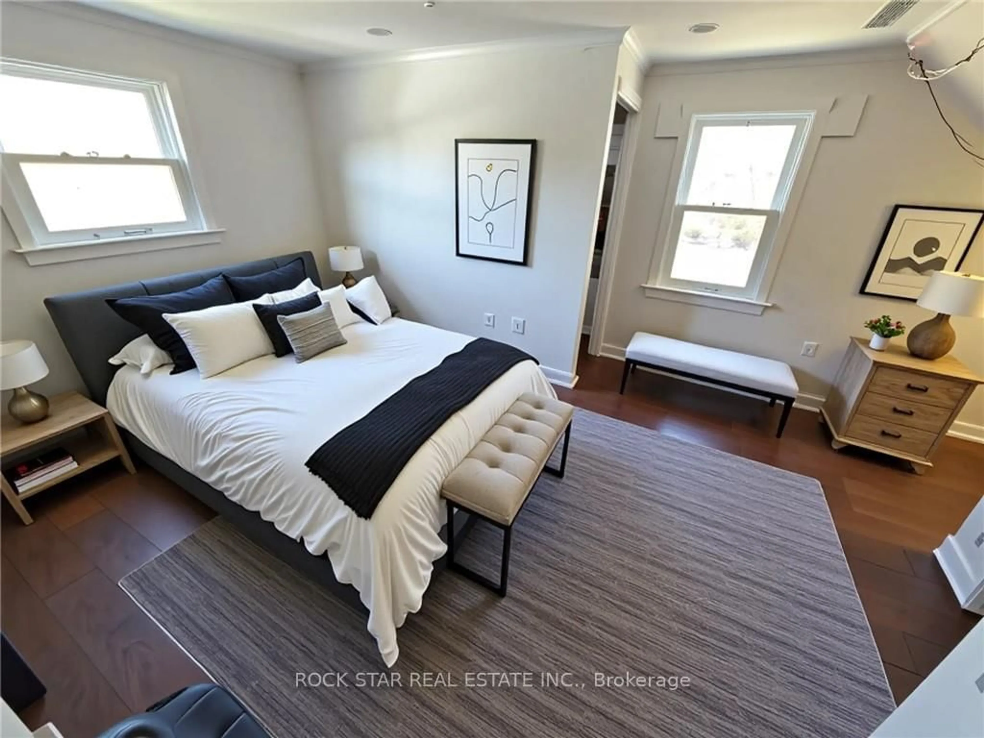 Bedroom with bed, unknown for 77 Blackfriars St, London North Ontario N6H 1K8
