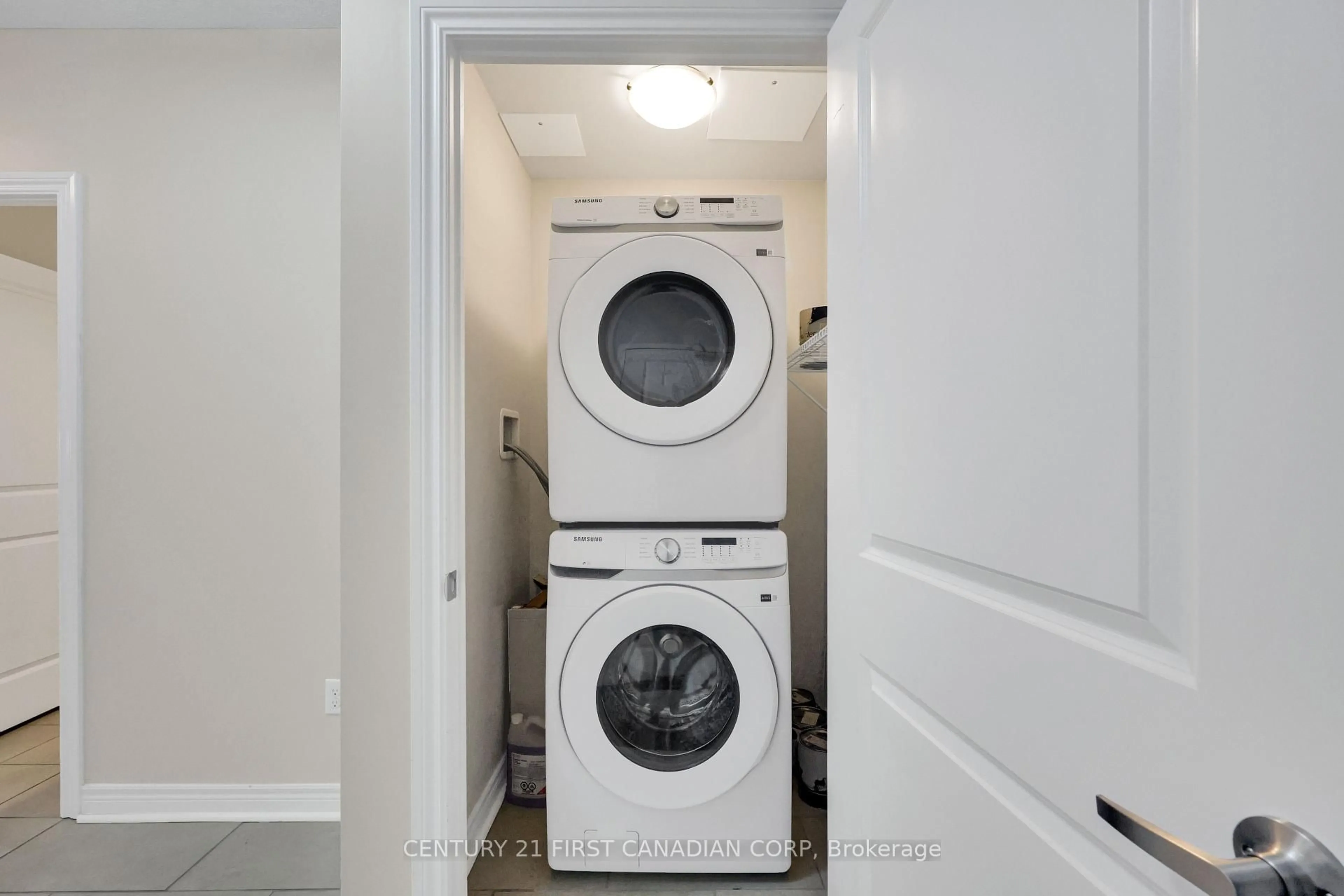 Laundry room for 330 Ridout St #1503, London East Ontario N6C 3Z3
