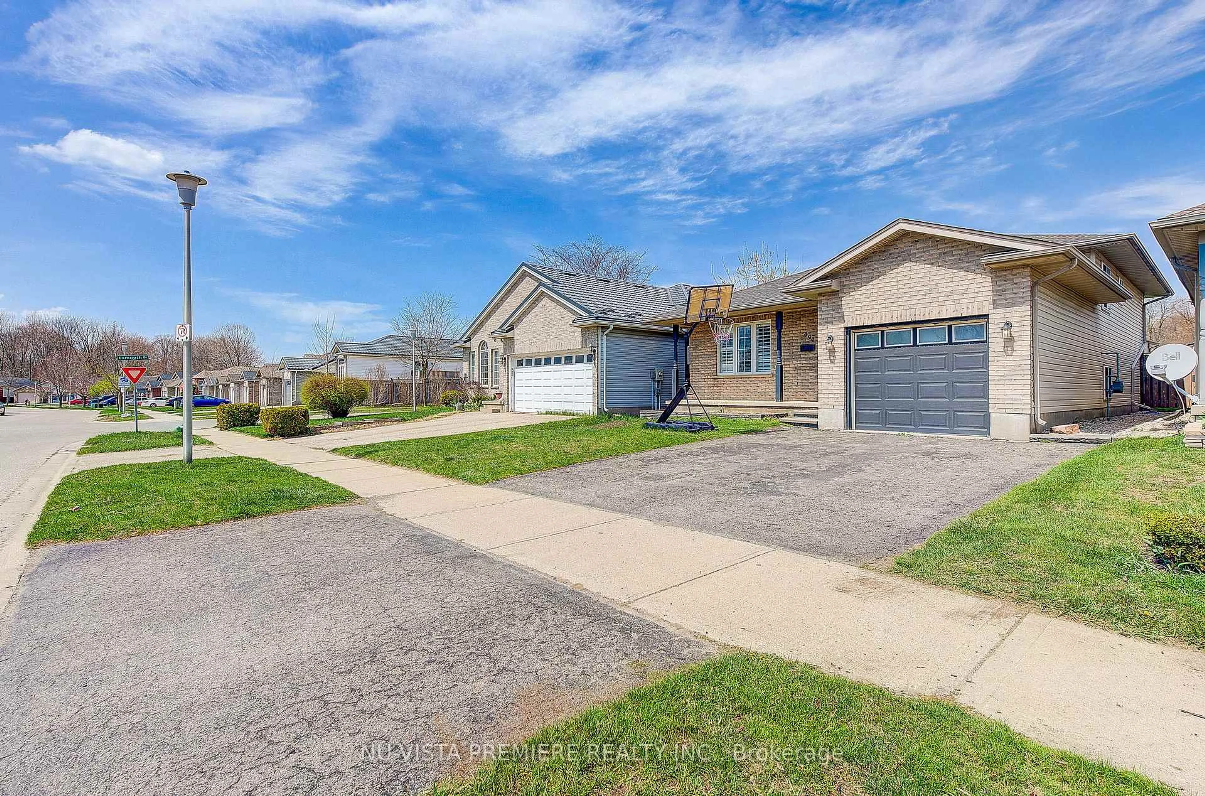 A pic from outside/outdoor area/front of a property/back of a property/a pic from drone, street for 494 Exmouth Circ, London East Ontario N5V 5G7