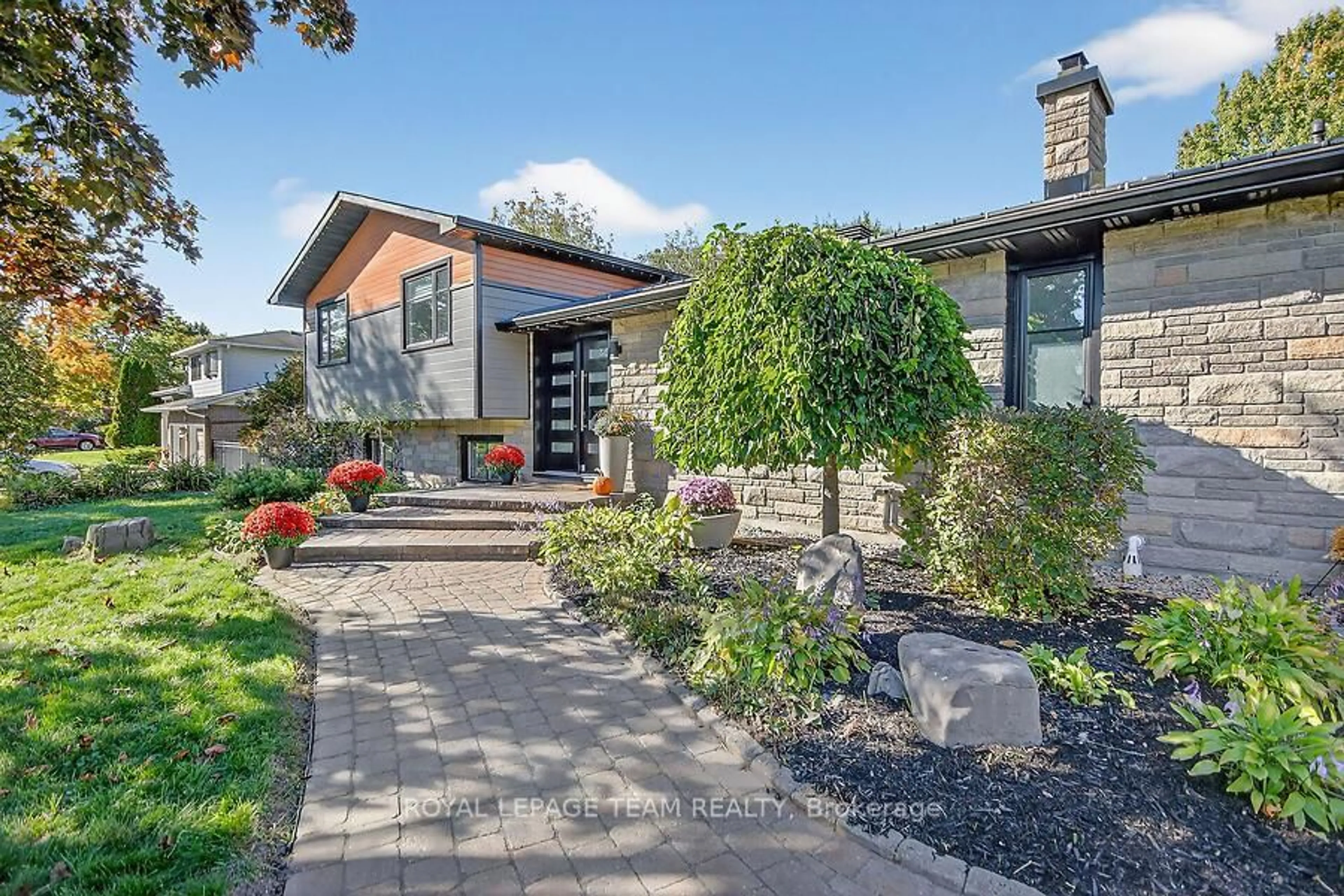 Home with brick exterior material, street for 5664 South Island Park Dr, Ottawa Ontario K4M 1J3