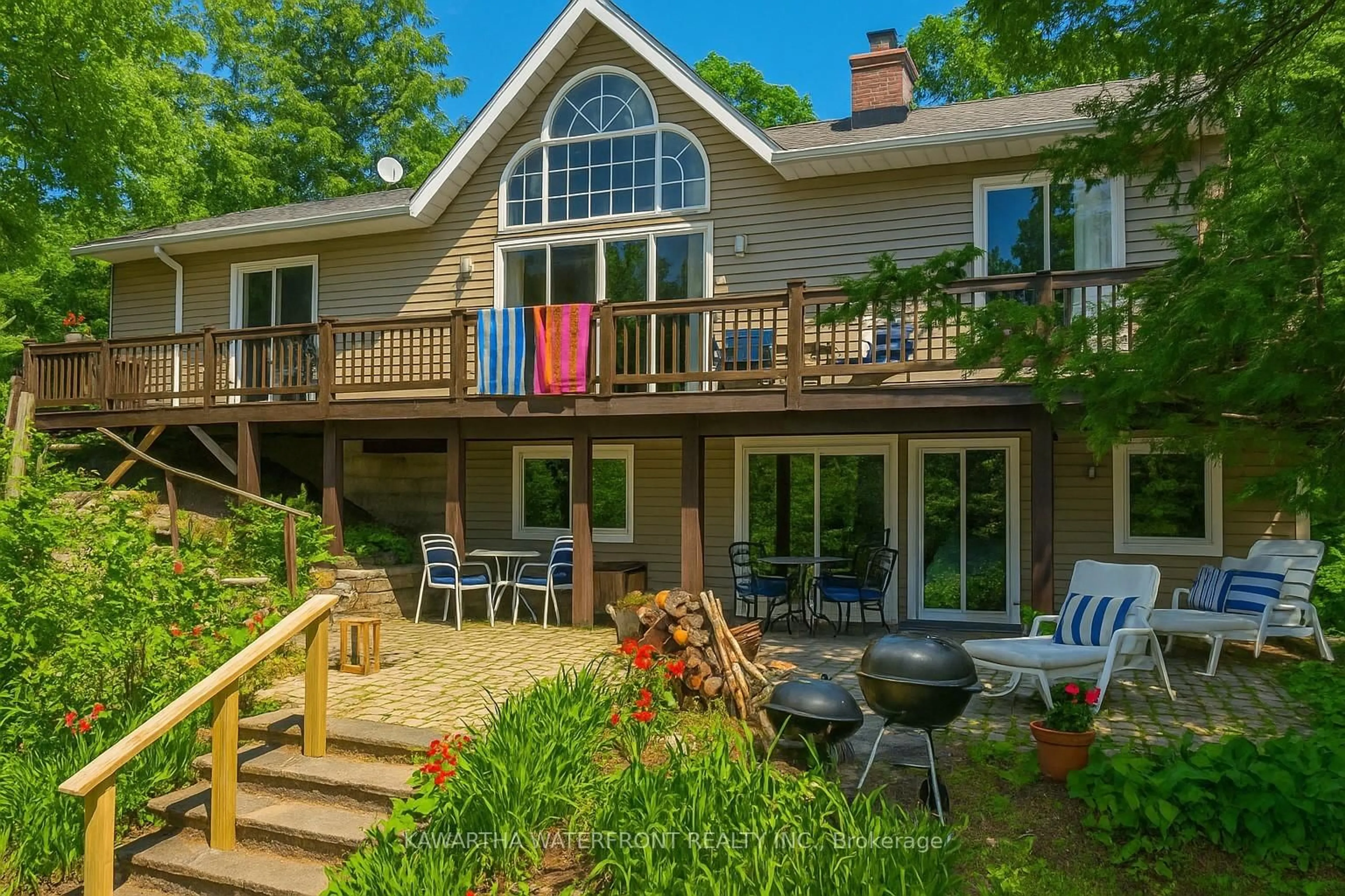 Patio, water/lake/river/ocean view for 25 Government Dock Rd, Kawartha Lakes Ontario K0M 2L0