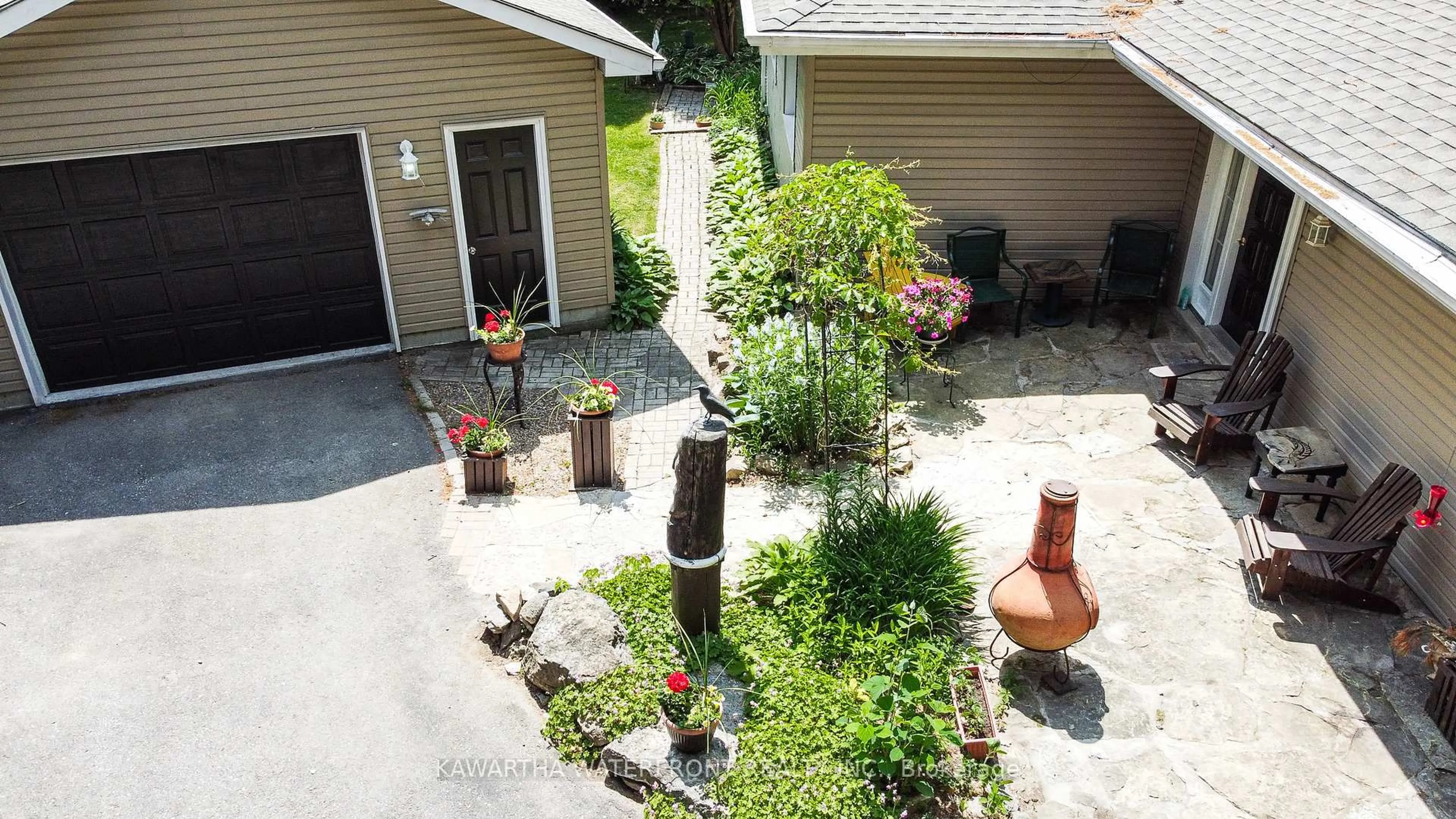 Patio, street for 25 Government Dock Rd, Kawartha Lakes Ontario K0M 2L0