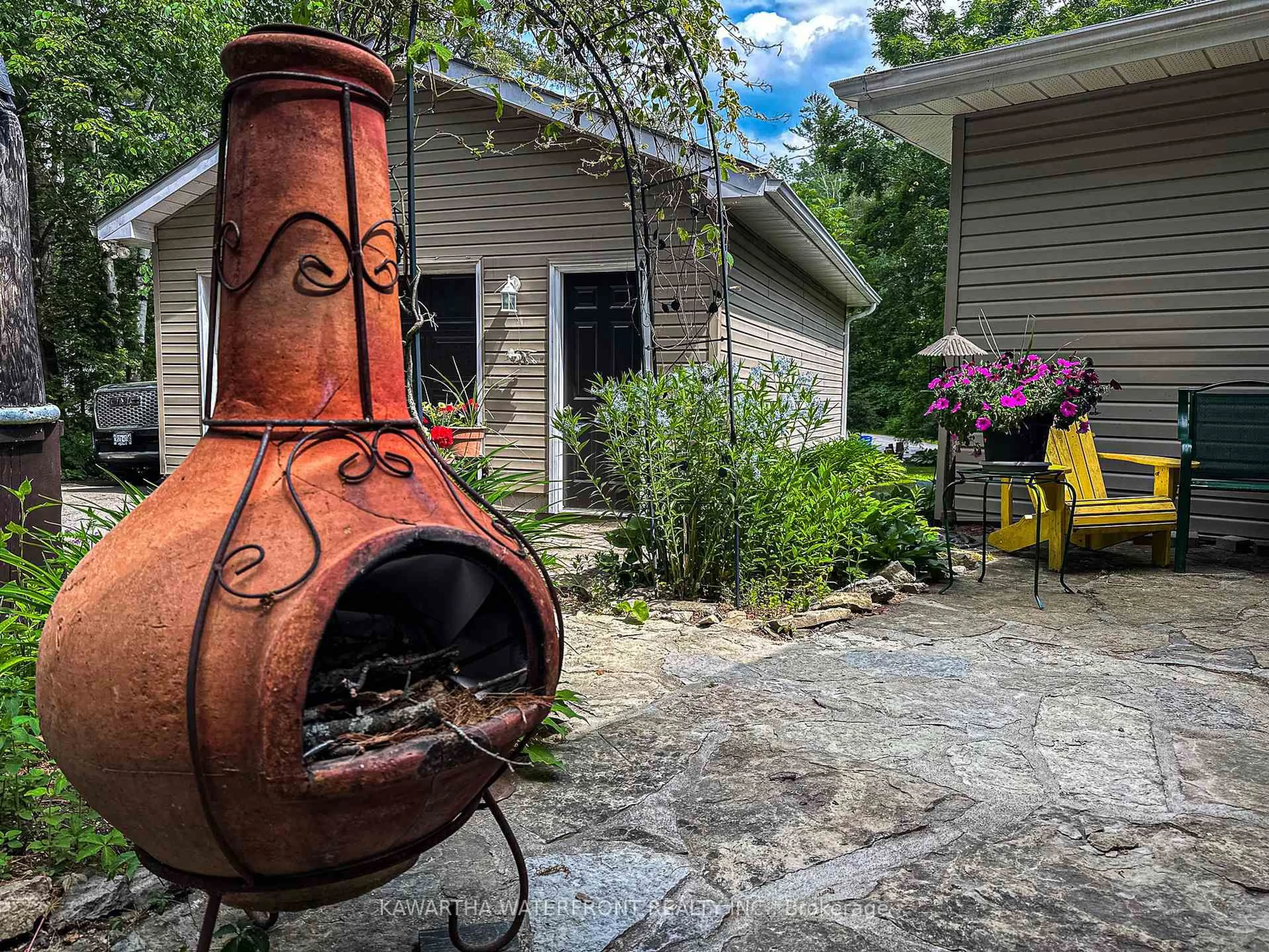 Patio, street for 25 Government Dock Rd, Kawartha Lakes Ontario K0M 2L0