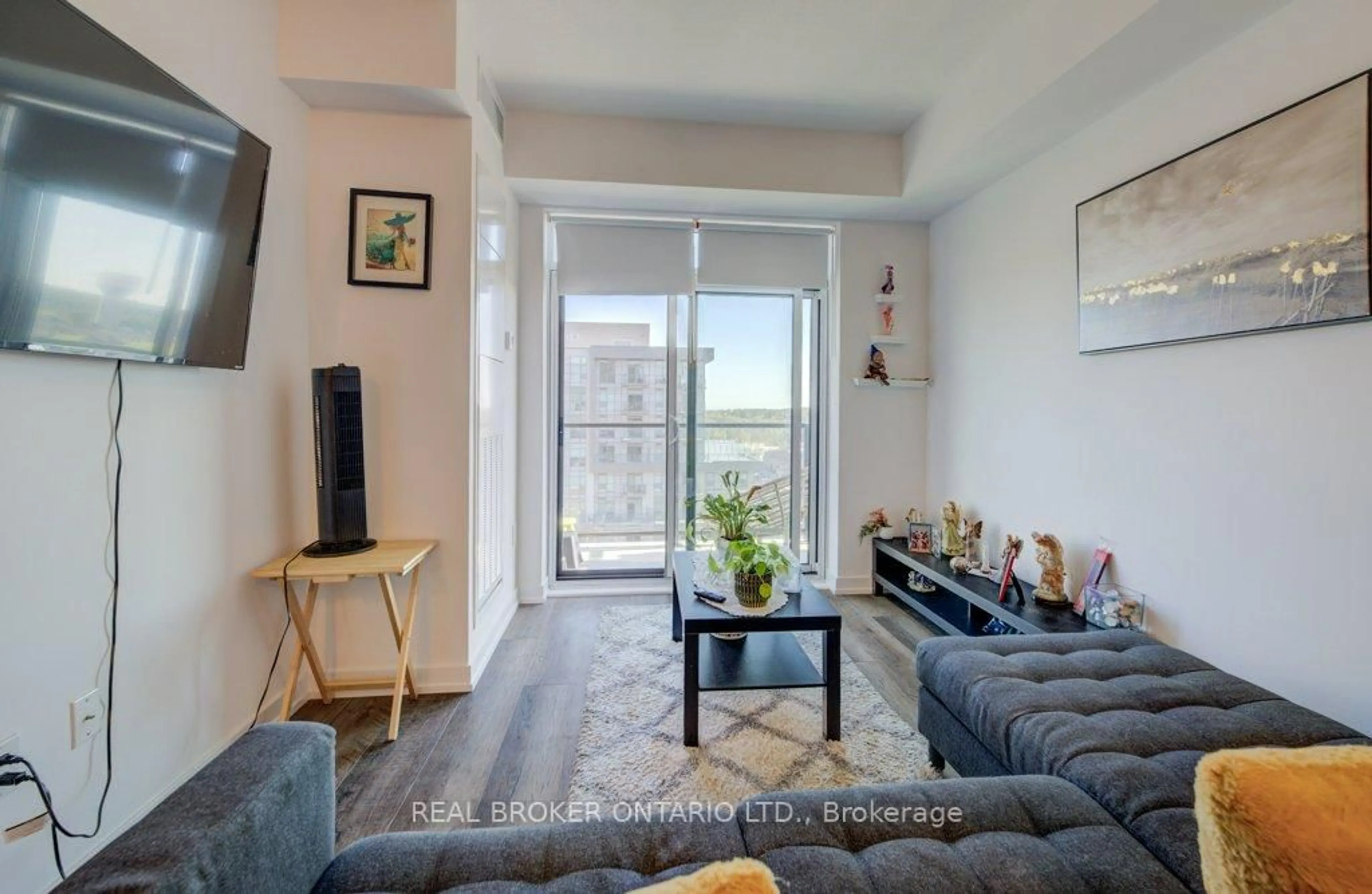 Living room with furniture, unknown for 460 Dundas St #1108, Hamilton Ontario L0R 2H4