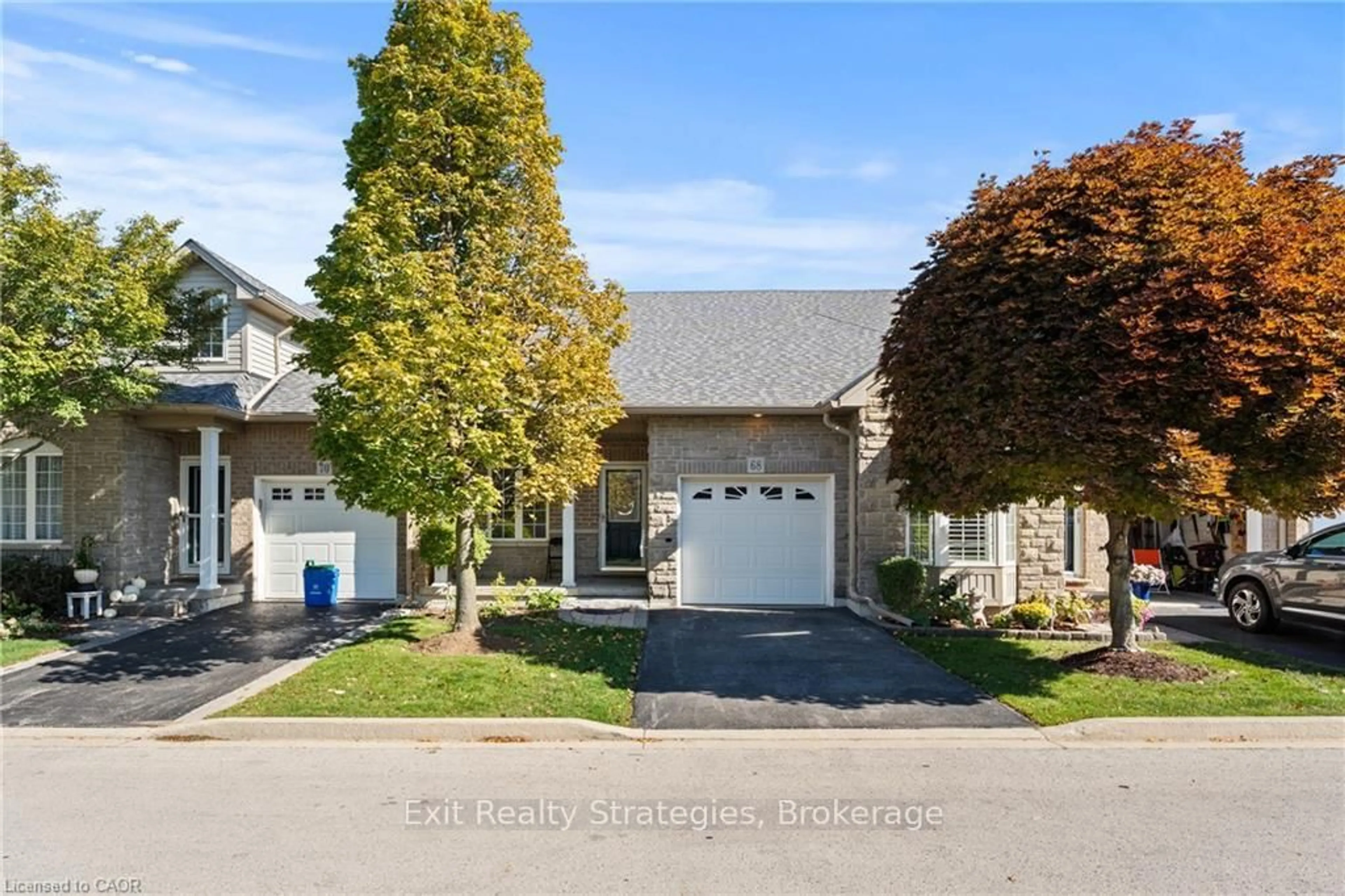 Unknown for 68 Hallmark Tr #39, Hamilton Ontario L9B 0A4