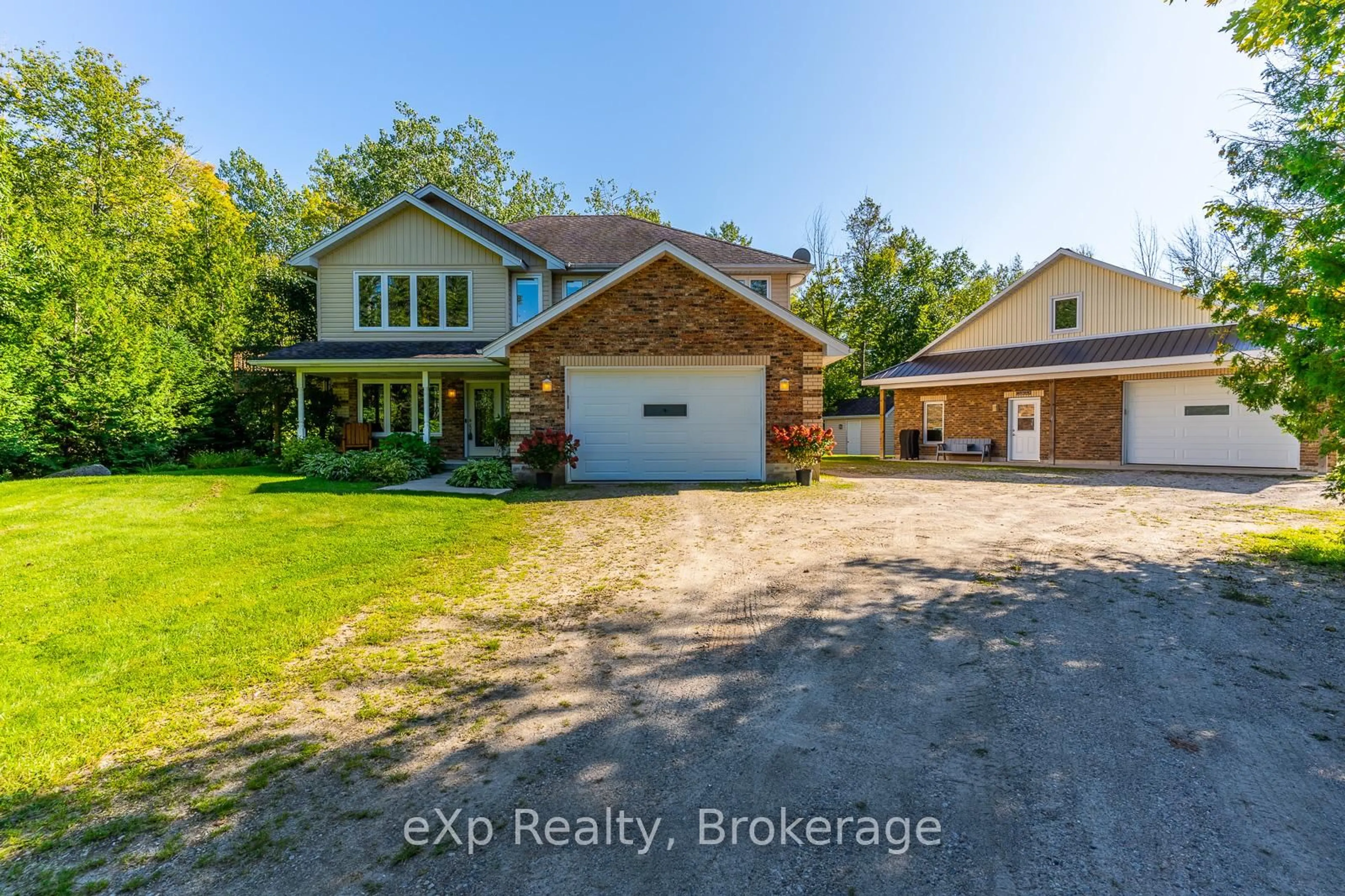 A pic from outside/outdoor area/front of a property/back of a property/a pic from drone, unknown for 98 Birch St, South Bruce Peninsula Ontario N0H 2G0