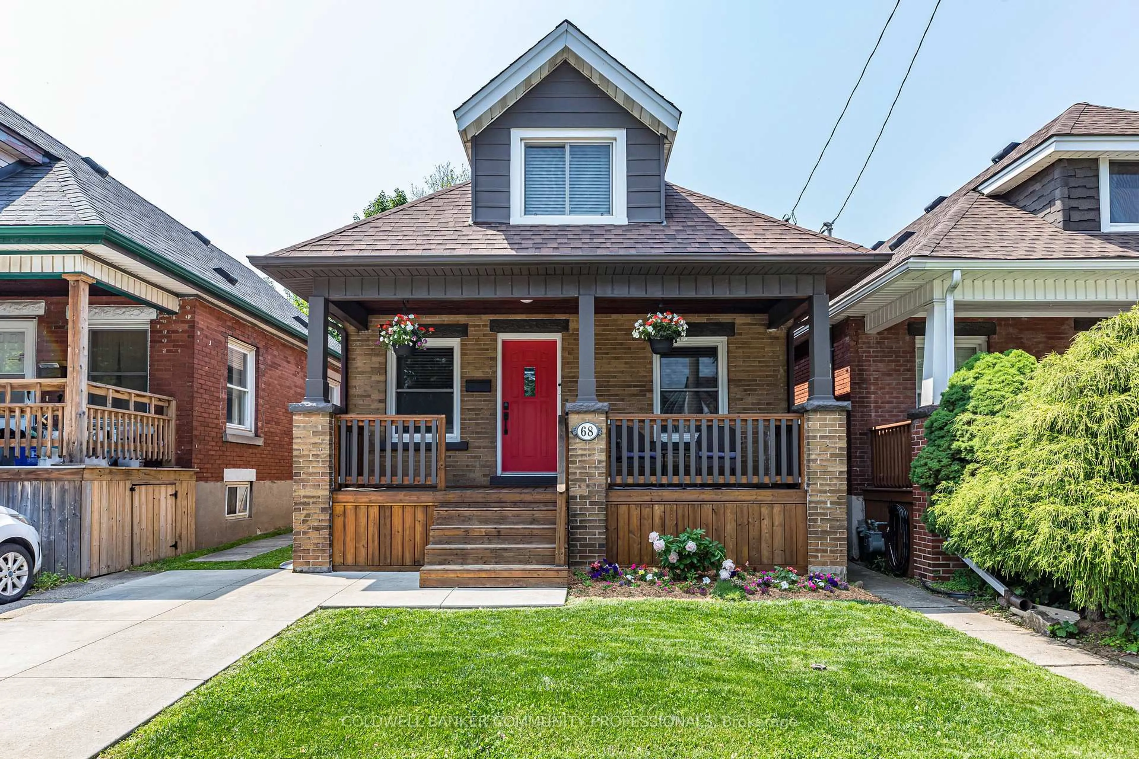 Home with brick exterior material, street for 68 Graham Ave, Hamilton Ontario L8K 2M1