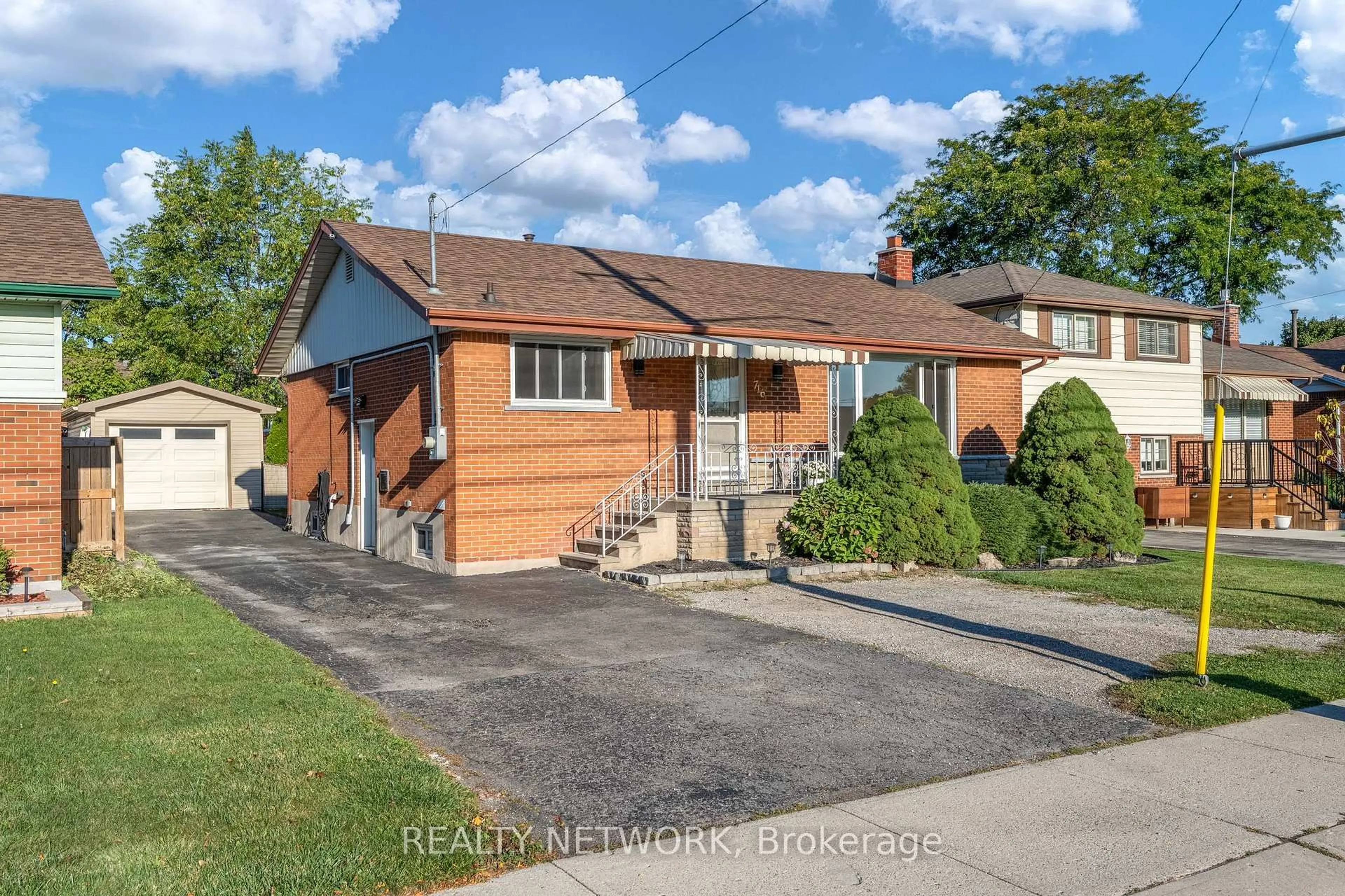 Unknown for 716 Upper Ottawa St, Hamilton Ontario L8T 3T6