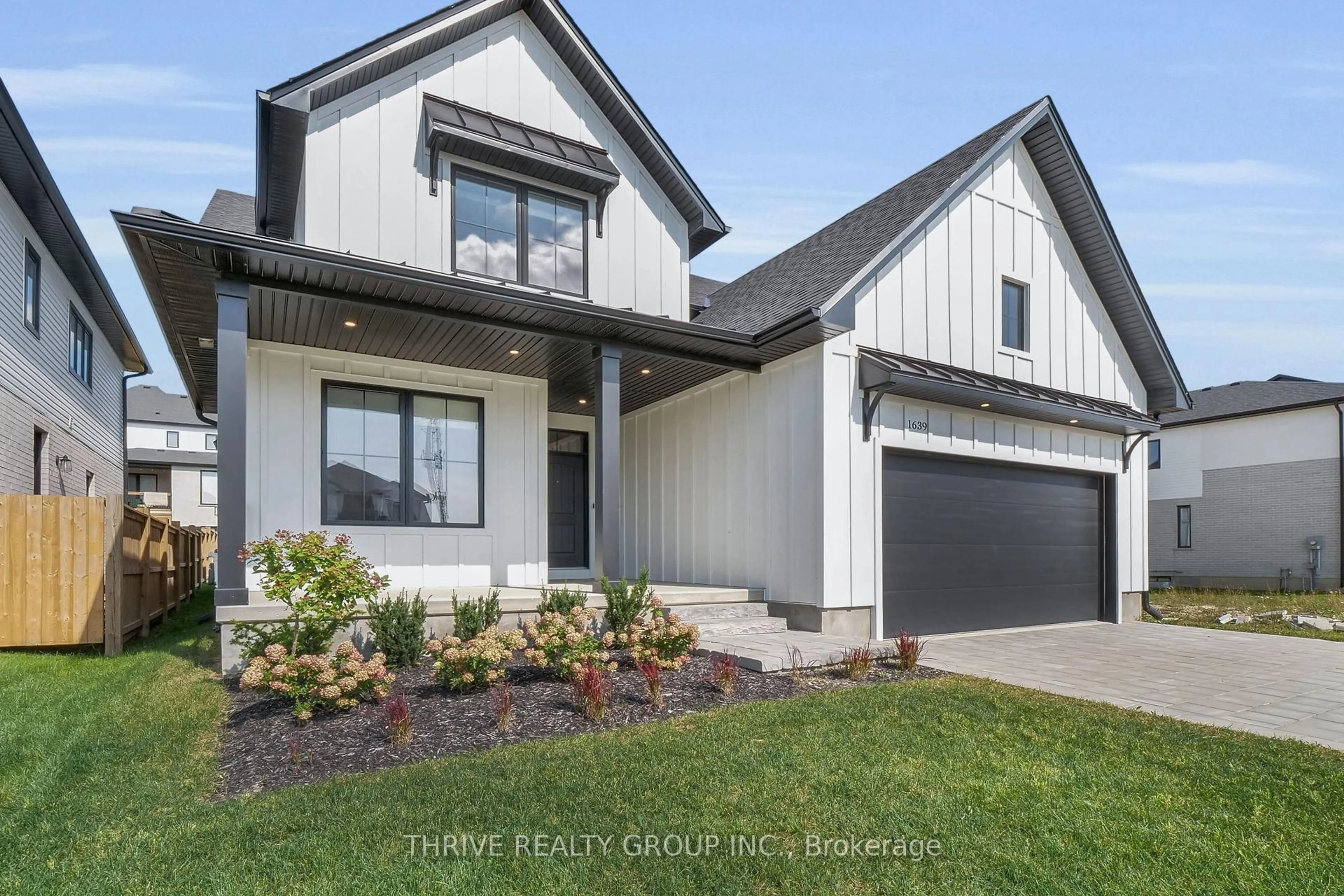 Home with vinyl exterior material, street for 1639 Upper West Ave, London South Ontario N6K 0K6