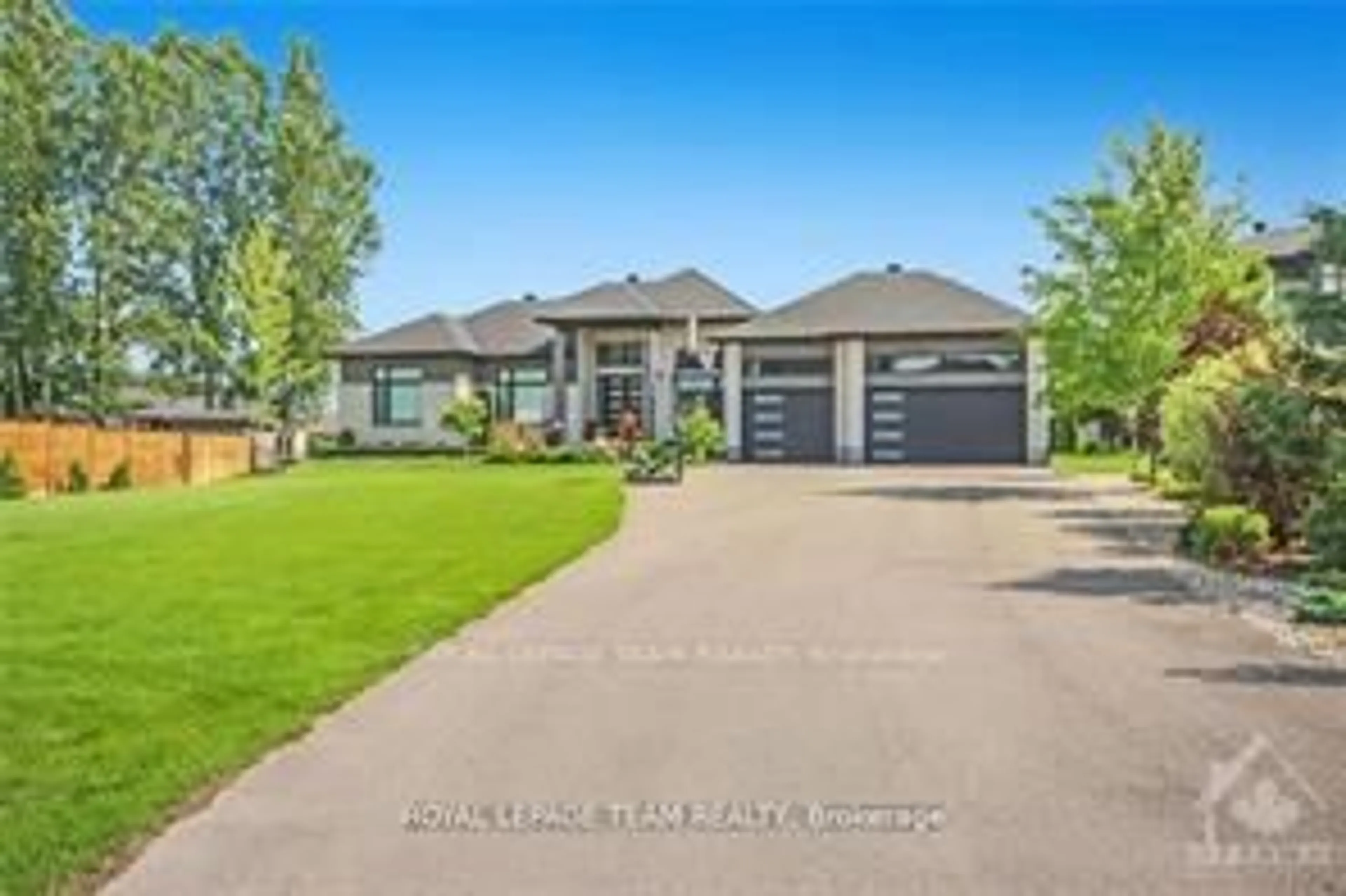 Unknown for 525 LEIMERK Crt, Manotick Ontario K4M 0B2