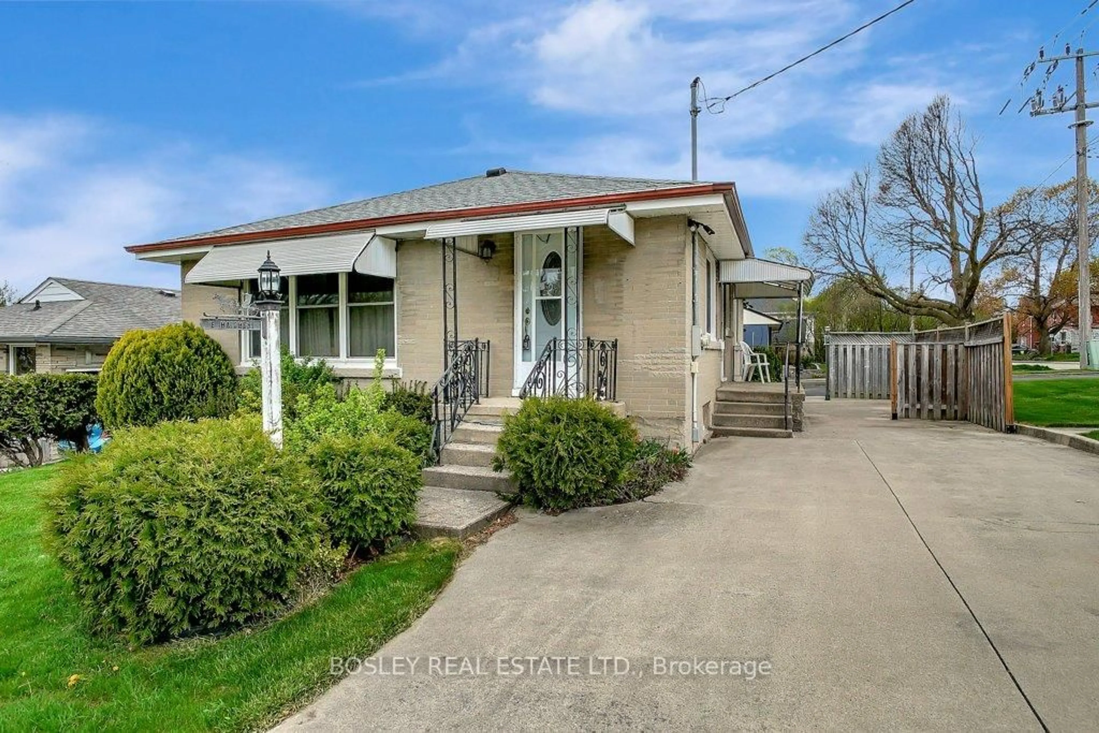 Unknown for 74 Ballantyne Ave, Cambridge Ontario N1R 2S1