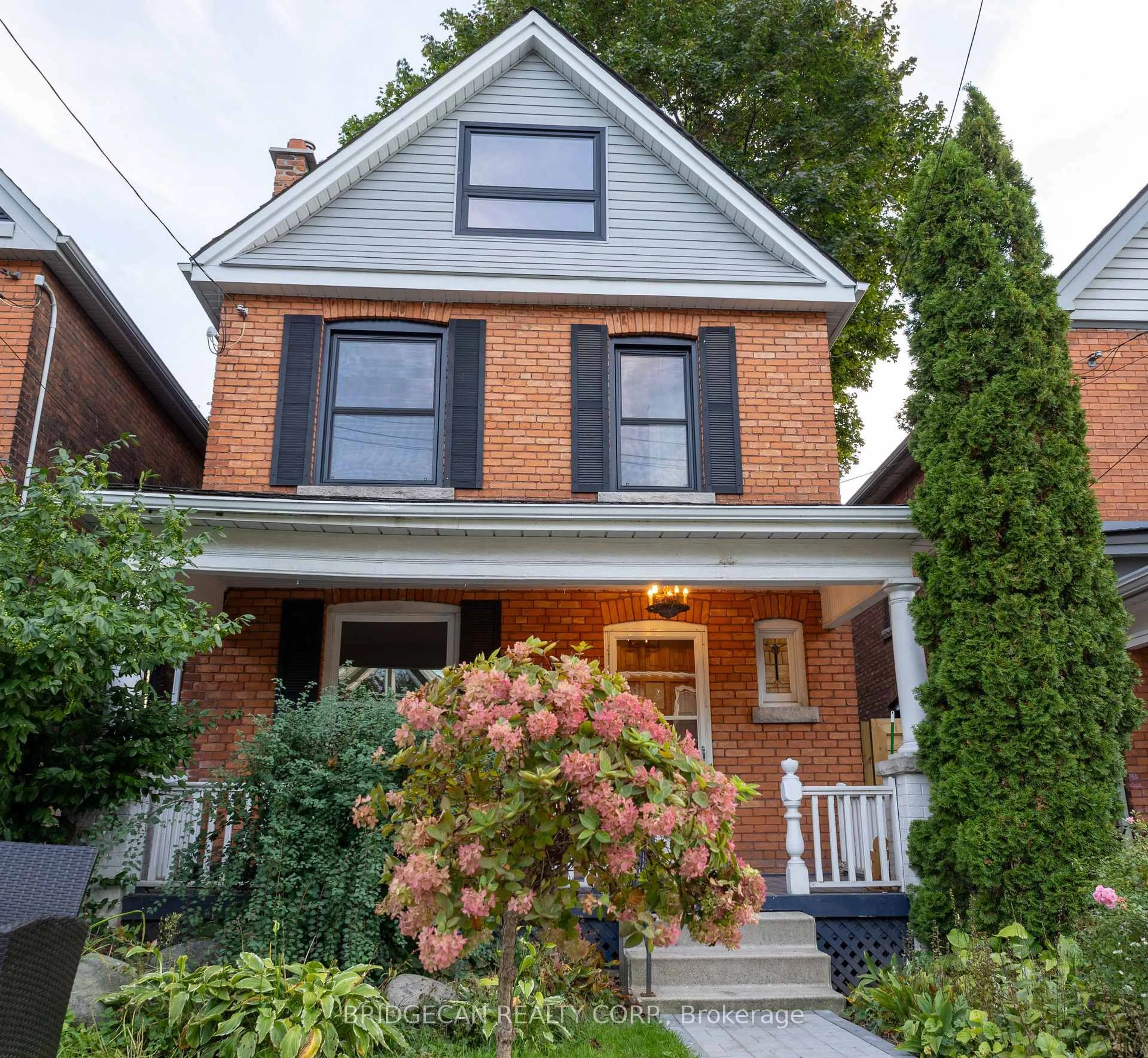 Home with brick exterior material, street for 21 Sunset Ave, Hamilton Ontario L8R 1V7