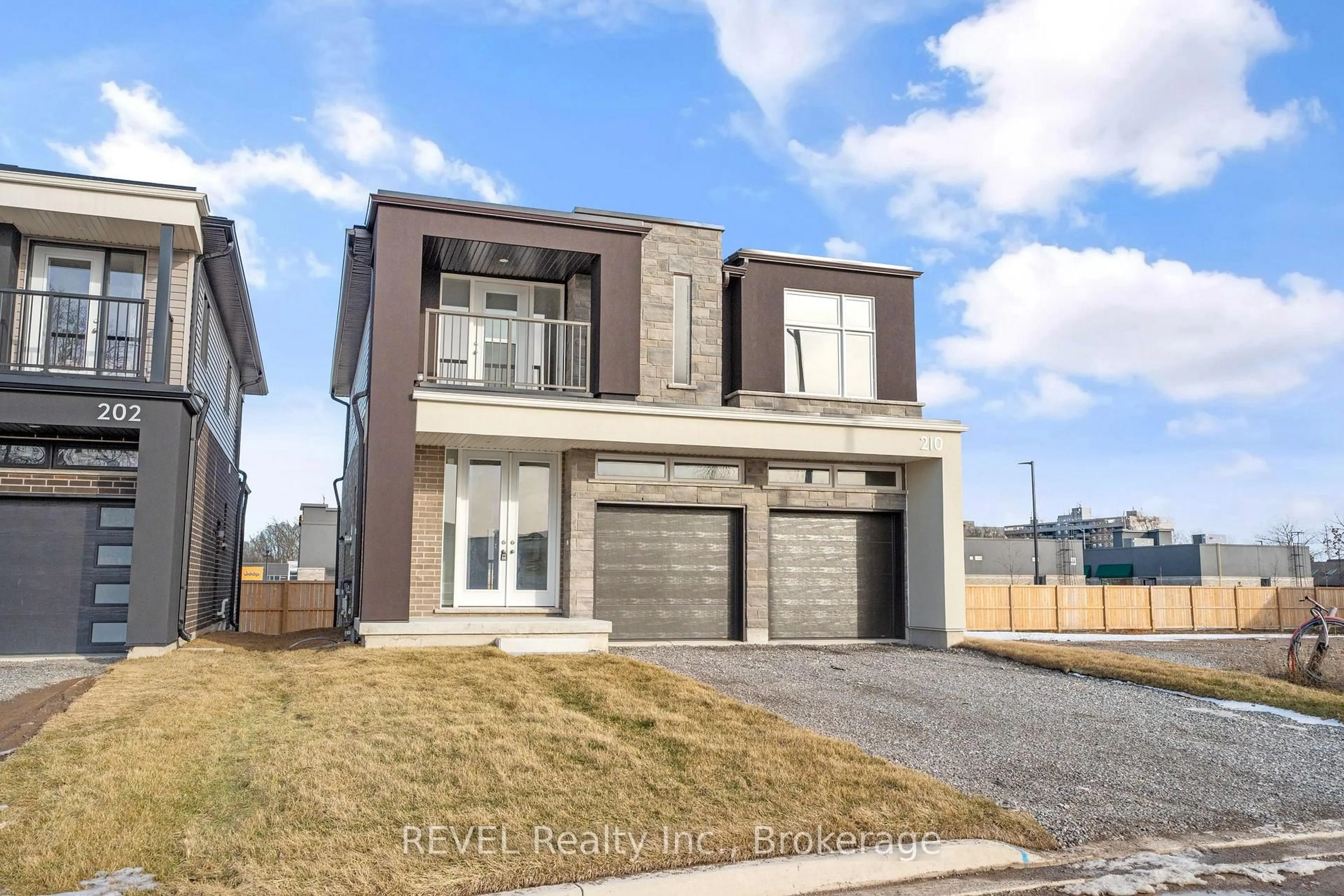 Home with brick exterior material, street for 210 Wellandvale Dr, Welland Ontario L3C 7C7