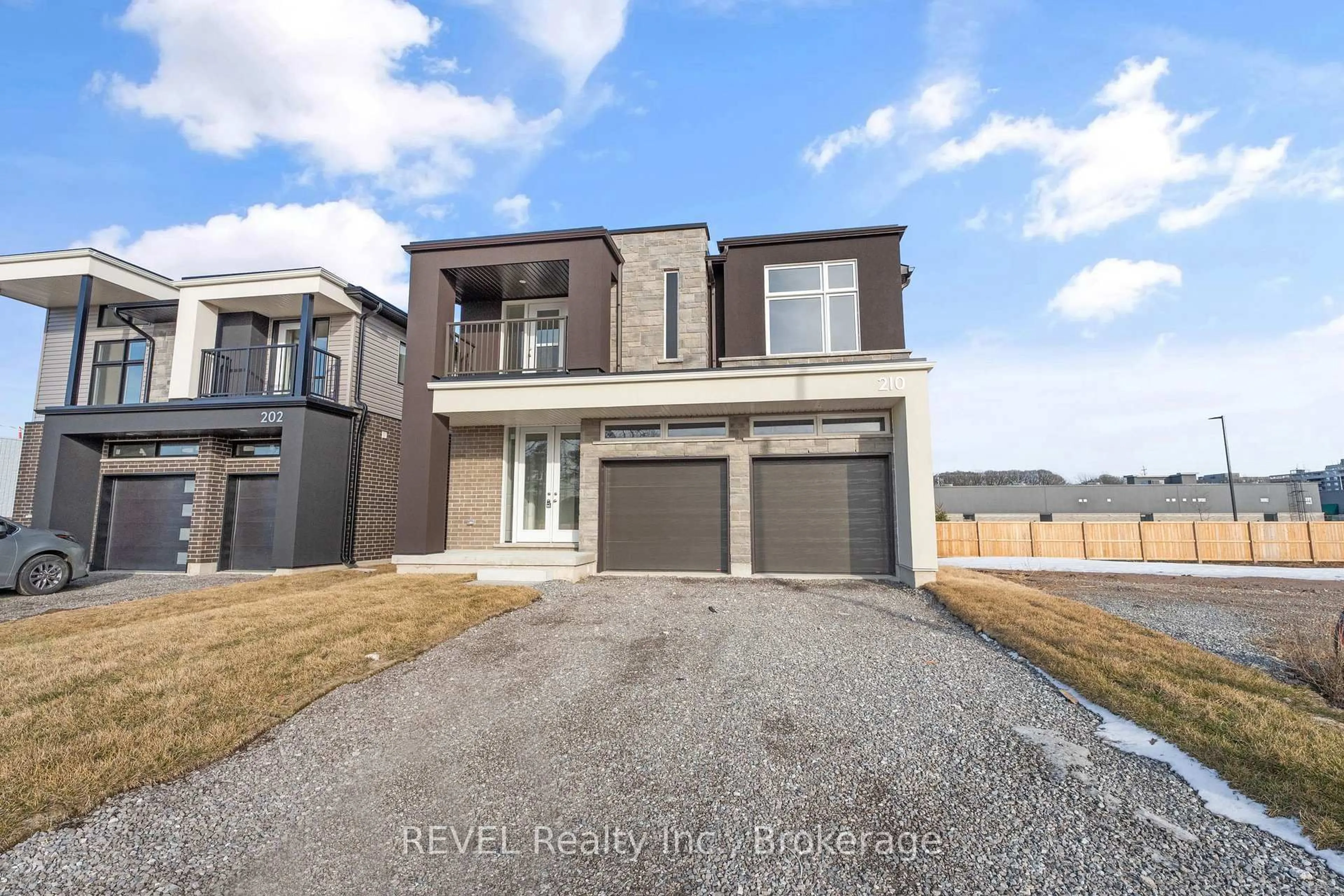 Home with brick exterior material, street for 210 Wellandvale Dr, Welland Ontario L3C 7C7