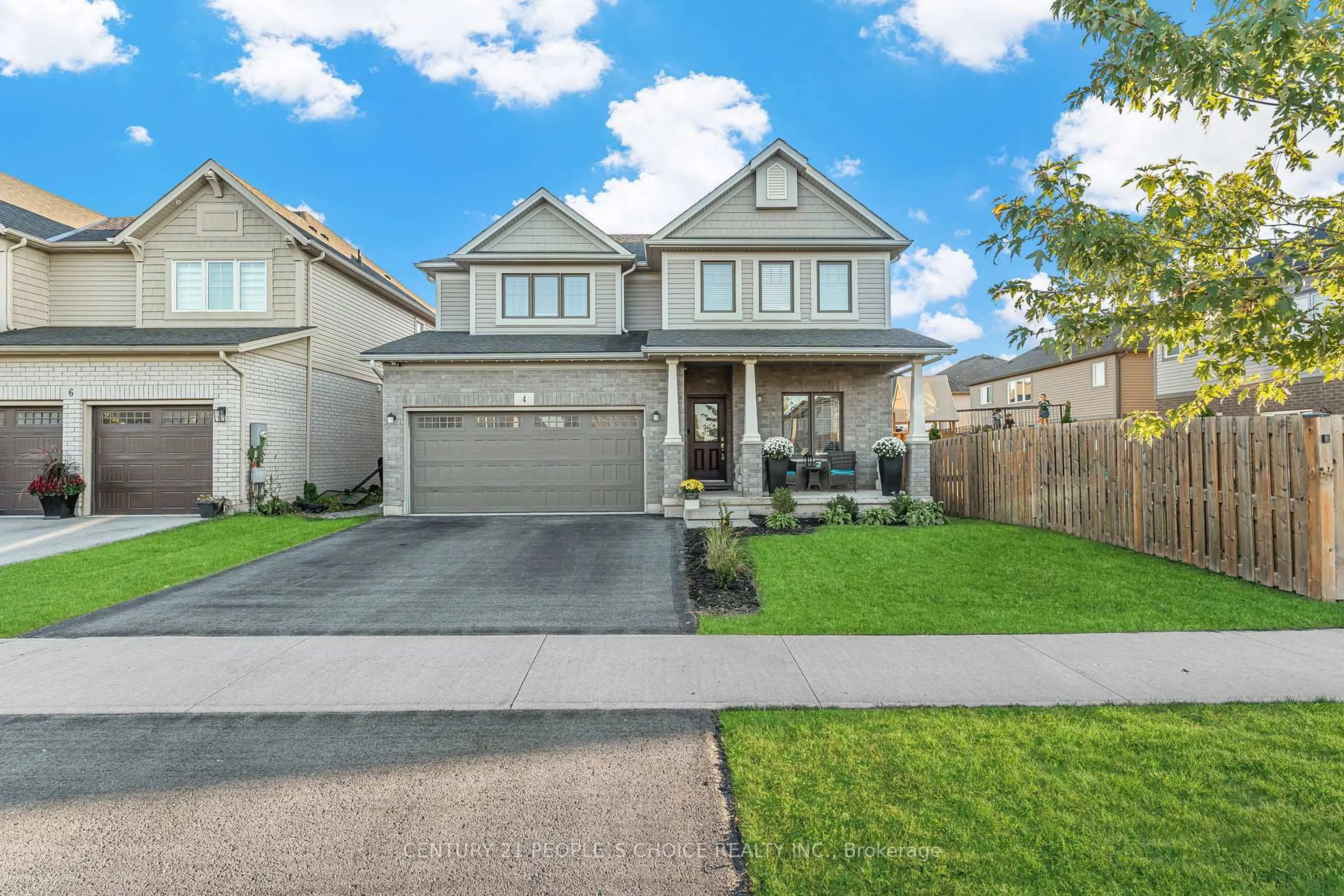 Home with vinyl exterior material, street for 4 Riley Ave, Pelham Ontario L0S 1E6