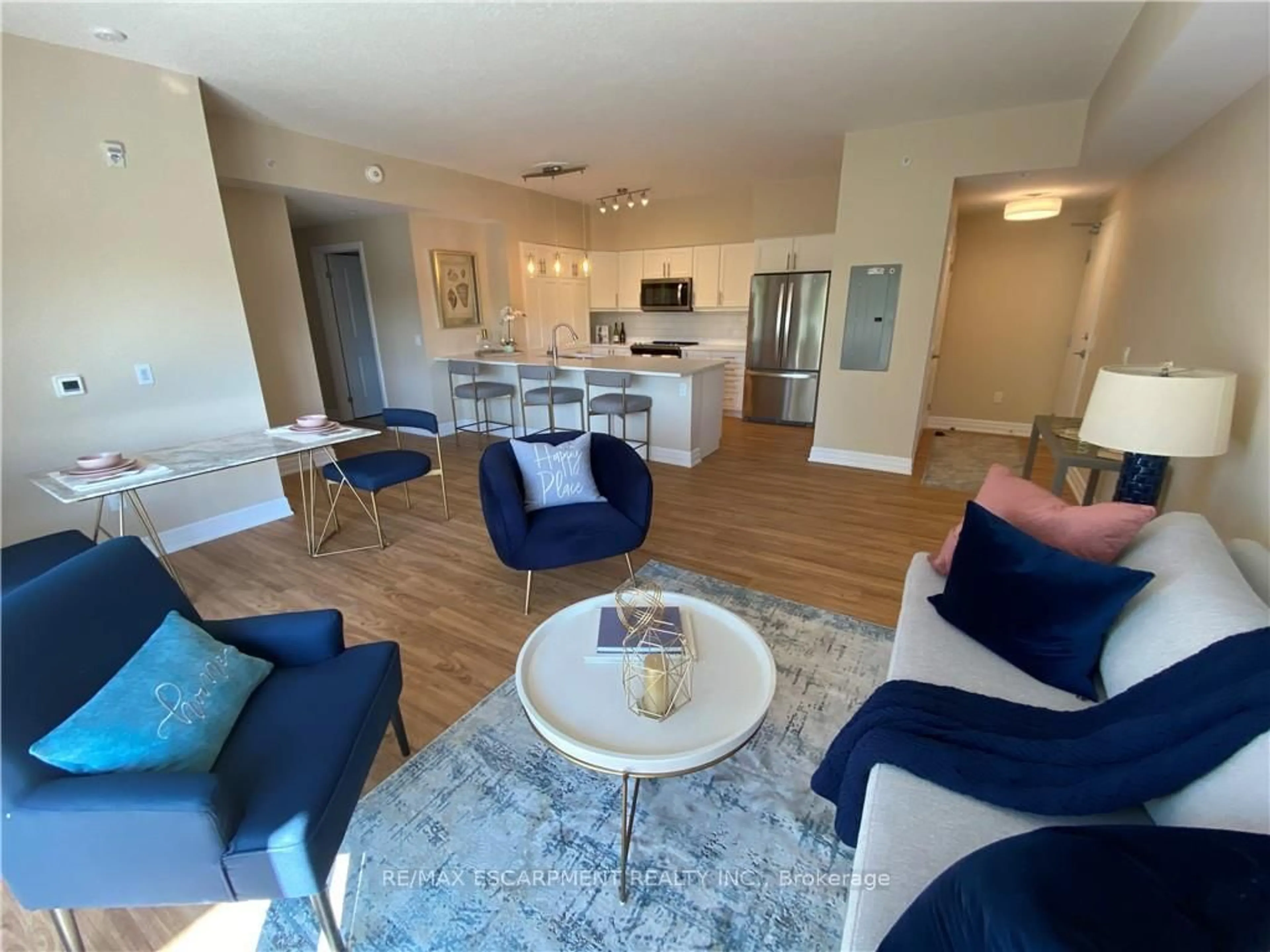 Living room with furniture, unknown for 39 SISTER VARGA Terr #115, Hamilton Ontario L9B 0J7