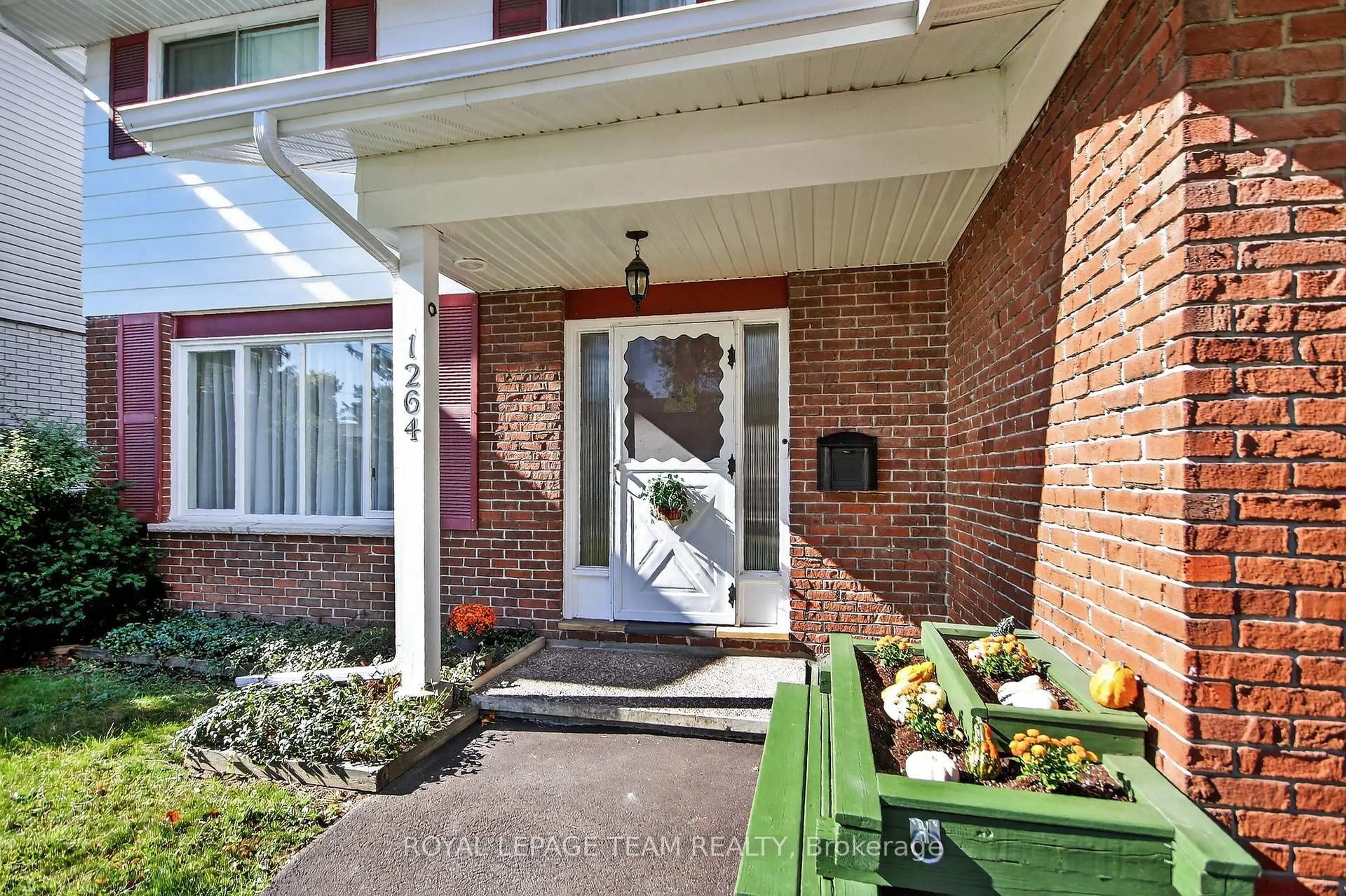 Unknown for 1264 Morrison Dr, Ottawa Ontario K2H 7L5