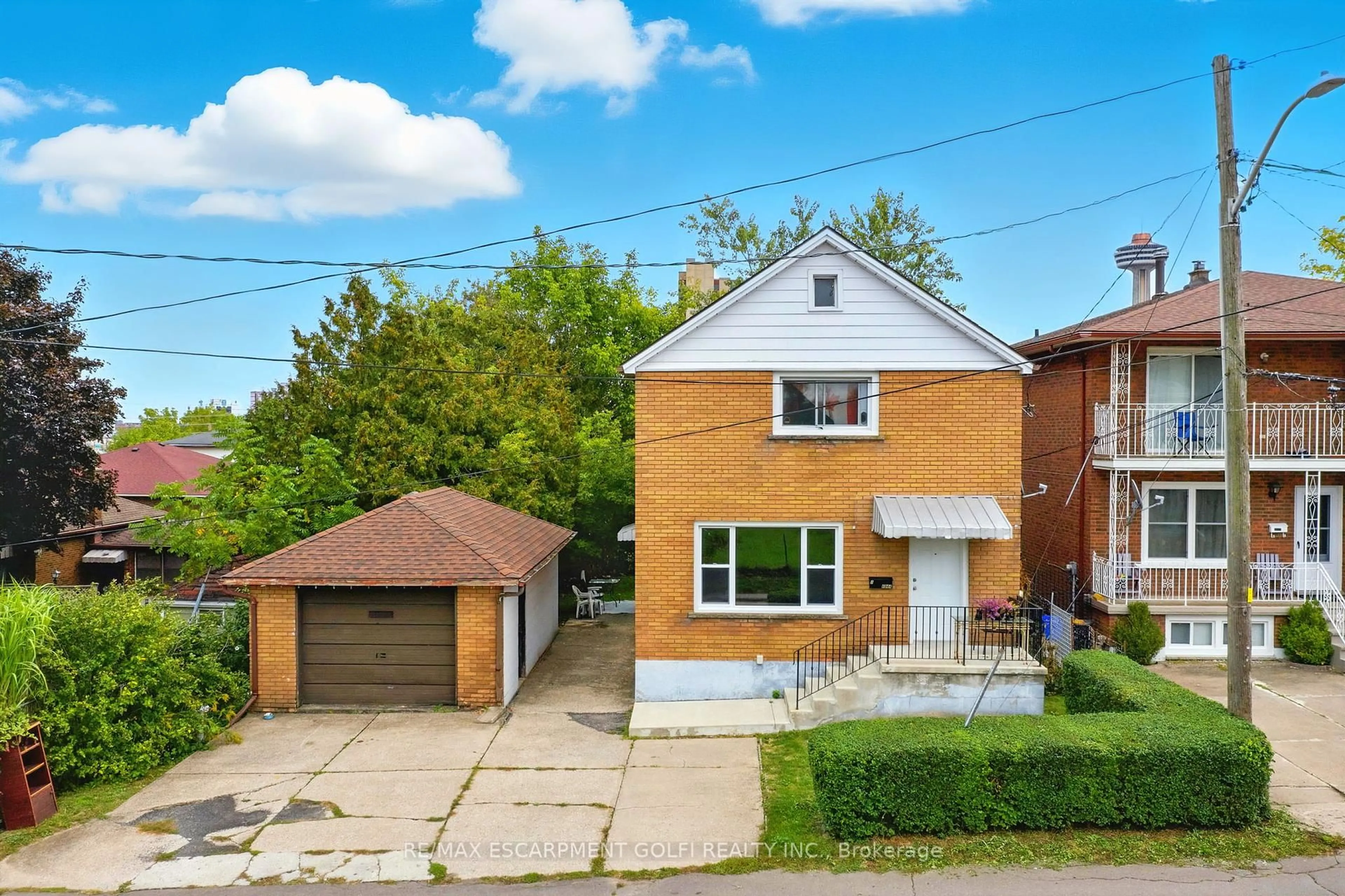 Unknown for 6044 Grey Ave, Niagara Falls Ontario L2G 4B4