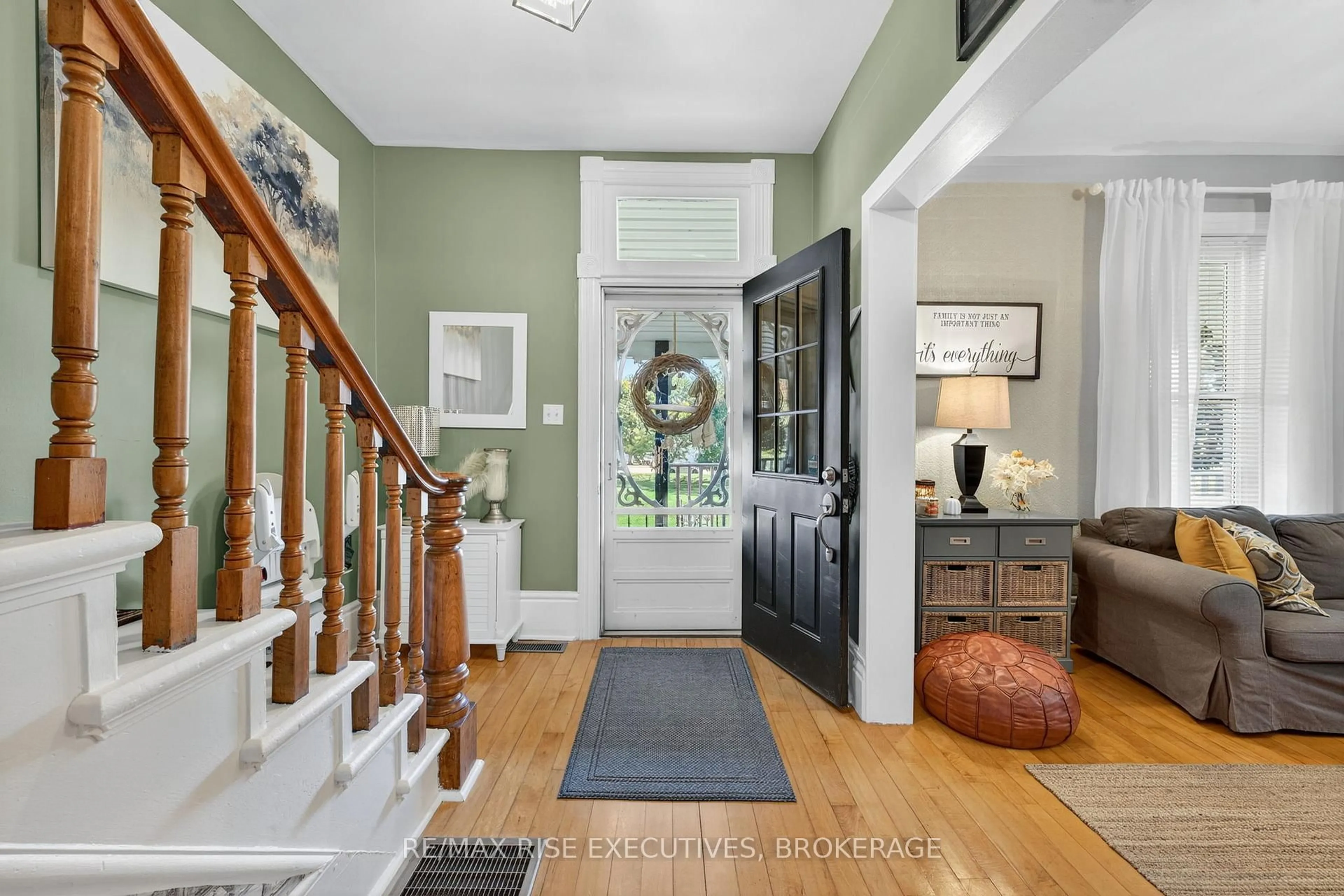 Indoor entryway for 27 Drummond St, Rideau Lakes Ontario K0G 0A4