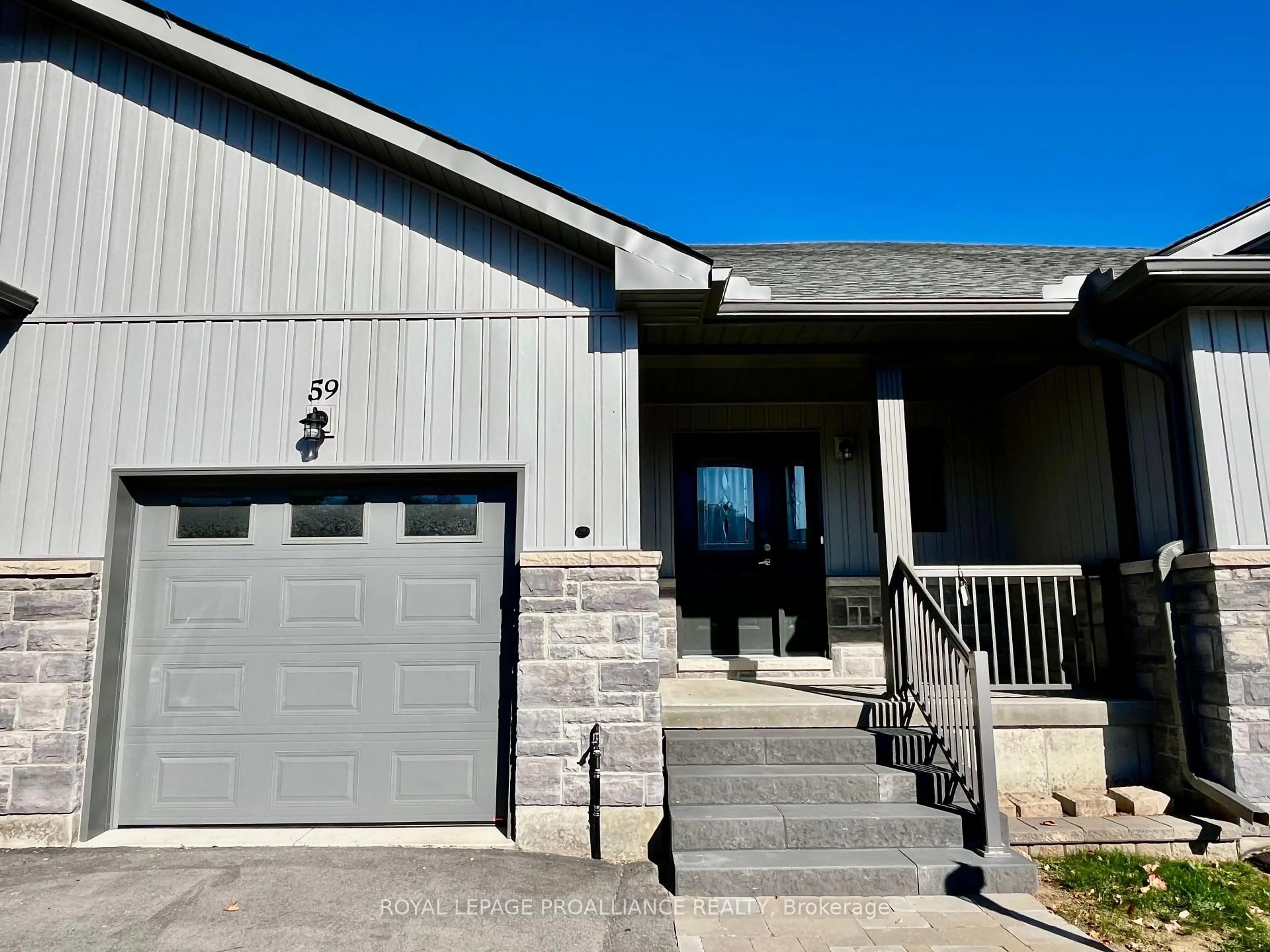 Home with vinyl exterior material, unknown for 59 Dorchester Dr, Prince Edward County Ontario K0K 3L0