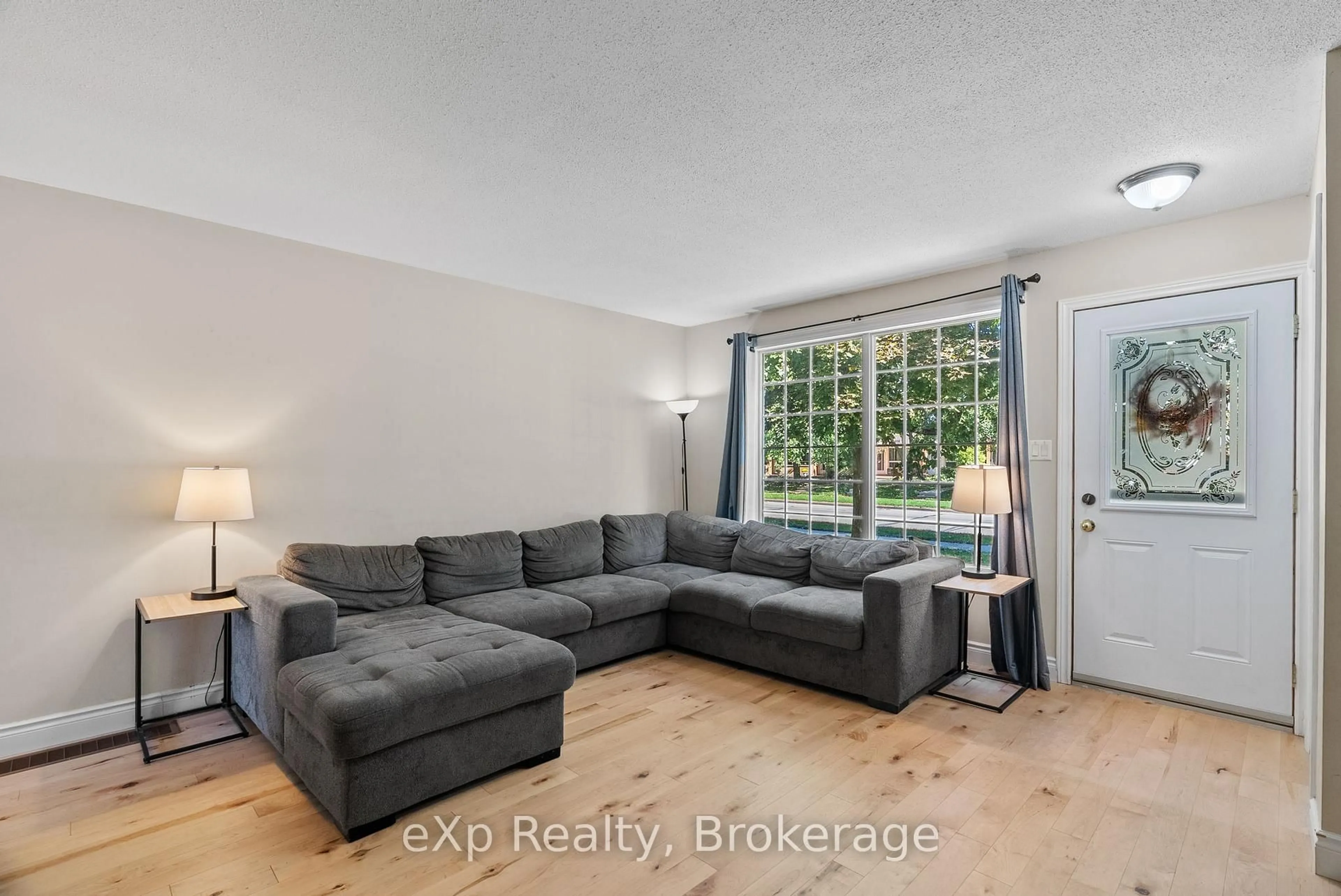 Living room with furniture, unknown for 286 Dufferin St, Stratford Ontario N5A 2H2