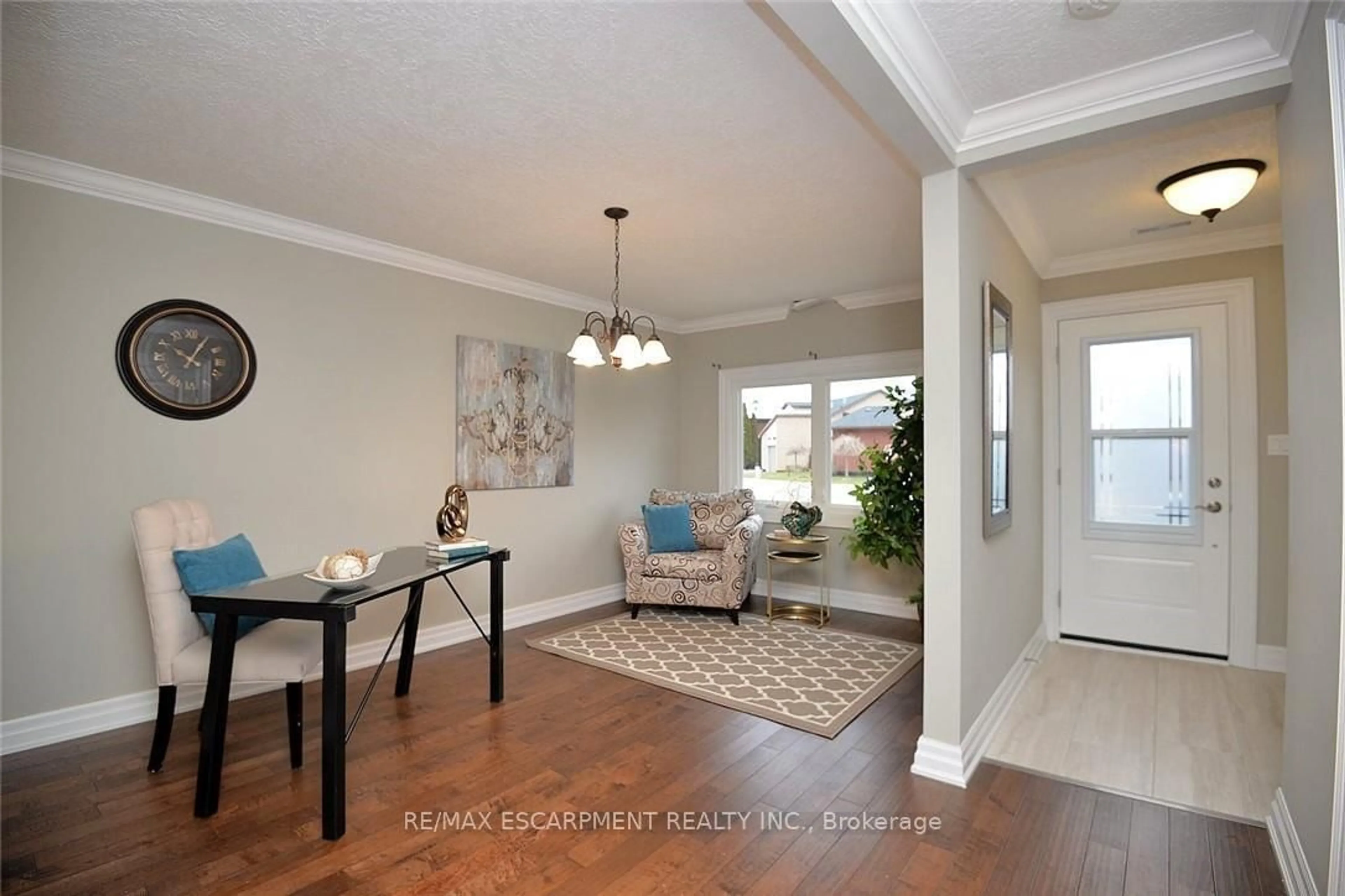 Living room with furniture, wood/laminate floor for 41 SISTER KERN Terr, Hamilton Ontario L9B 2M1