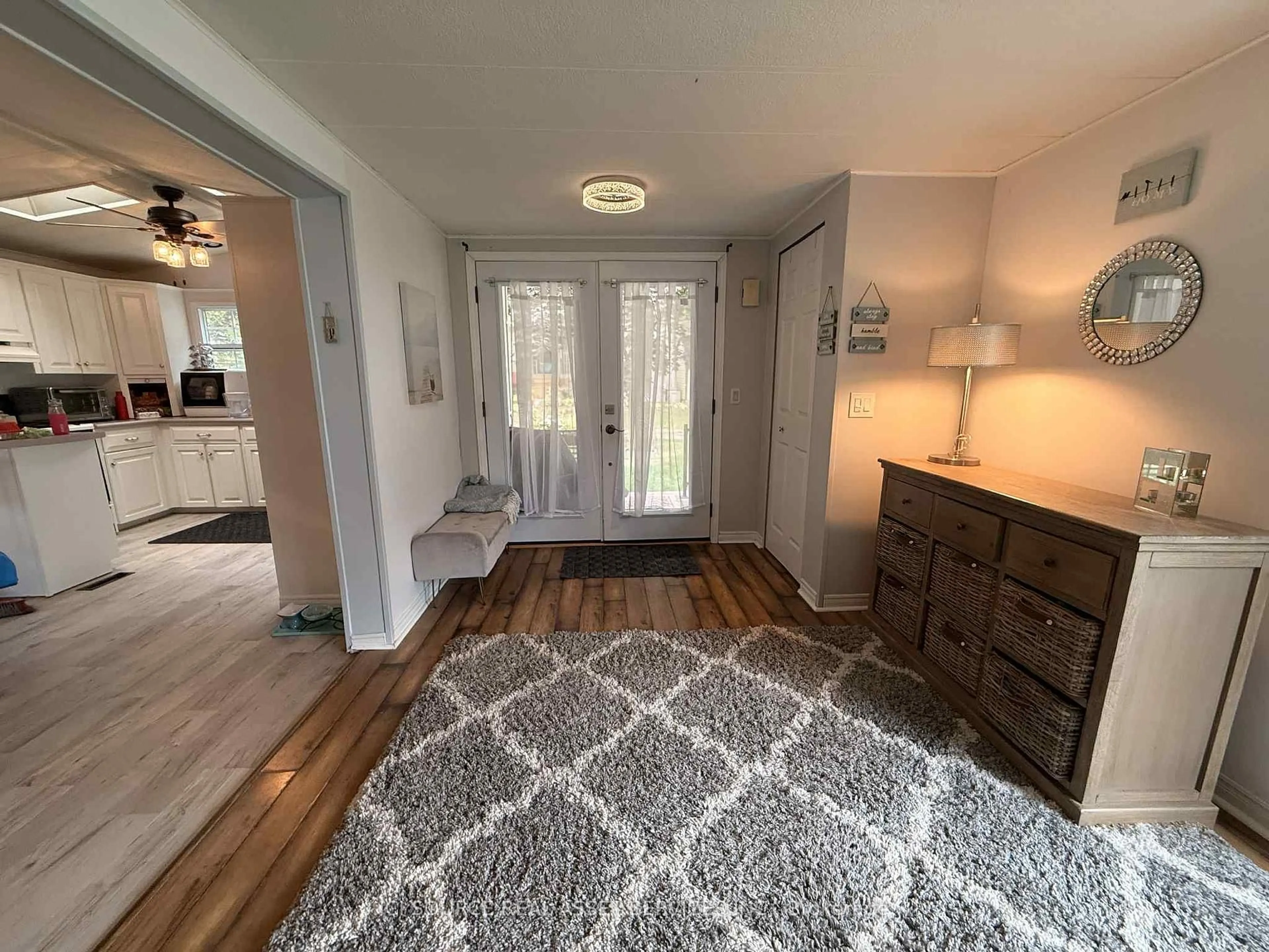 Indoor entryway for 580 Beaver Creek Rd #Site 13, Waterloo Ontario N2V 3Z4