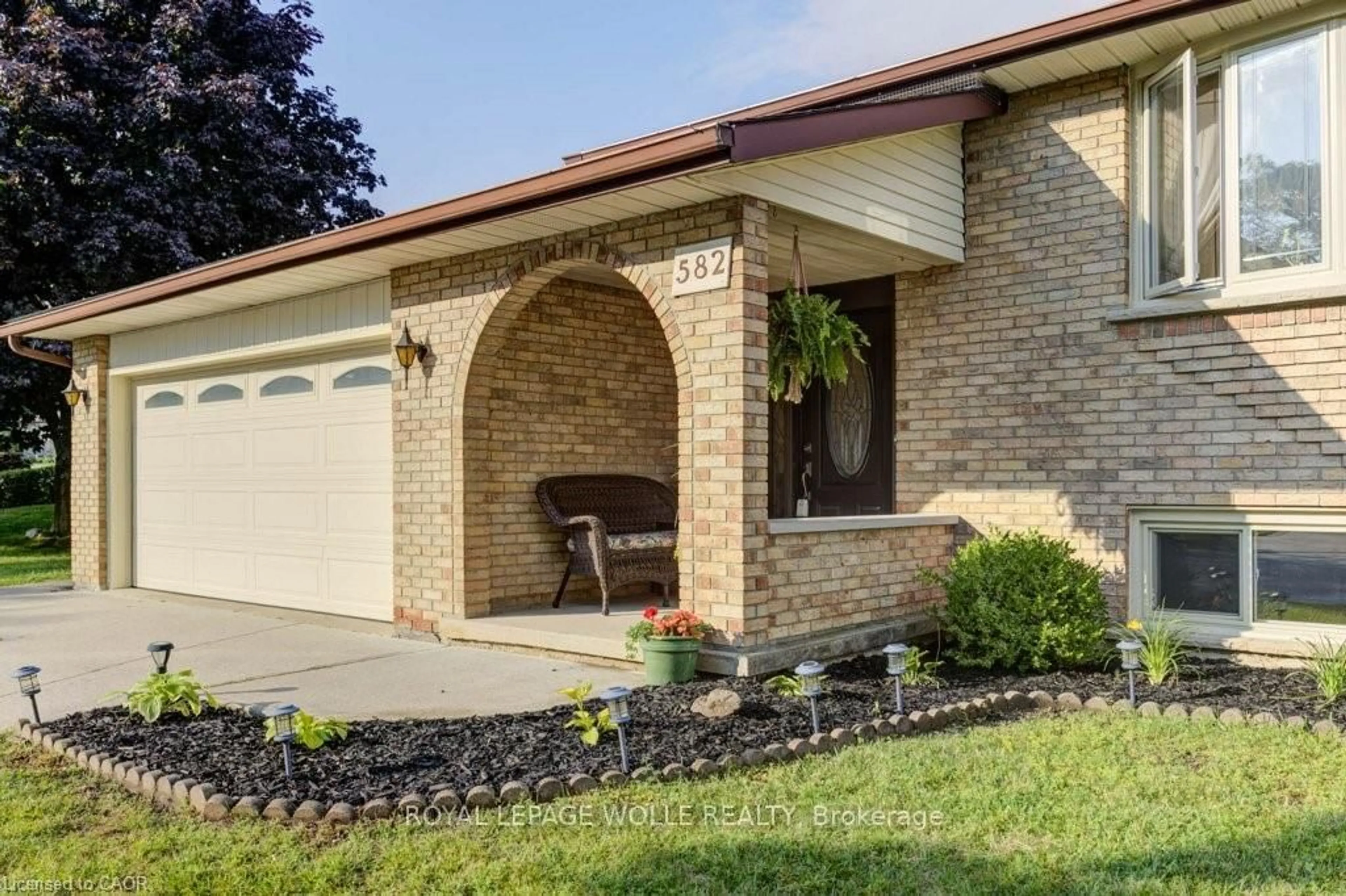 Home with brick exterior material, street for 582 Skylark Rd, Waterloo Ontario N2V 1B9